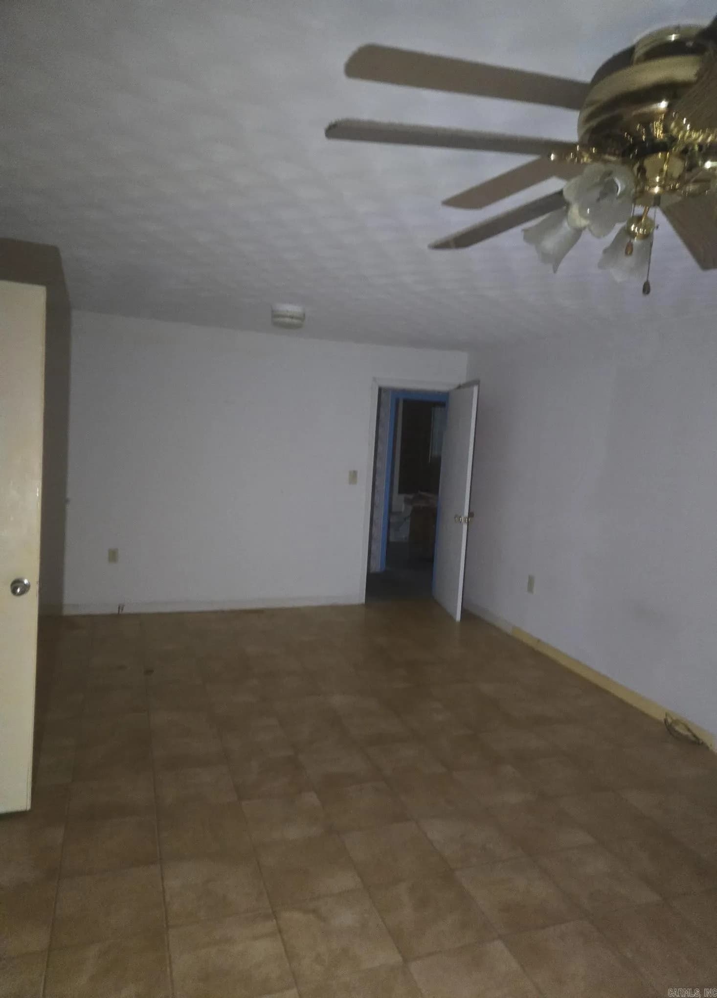 Property at 1851 W Clay - Image 10