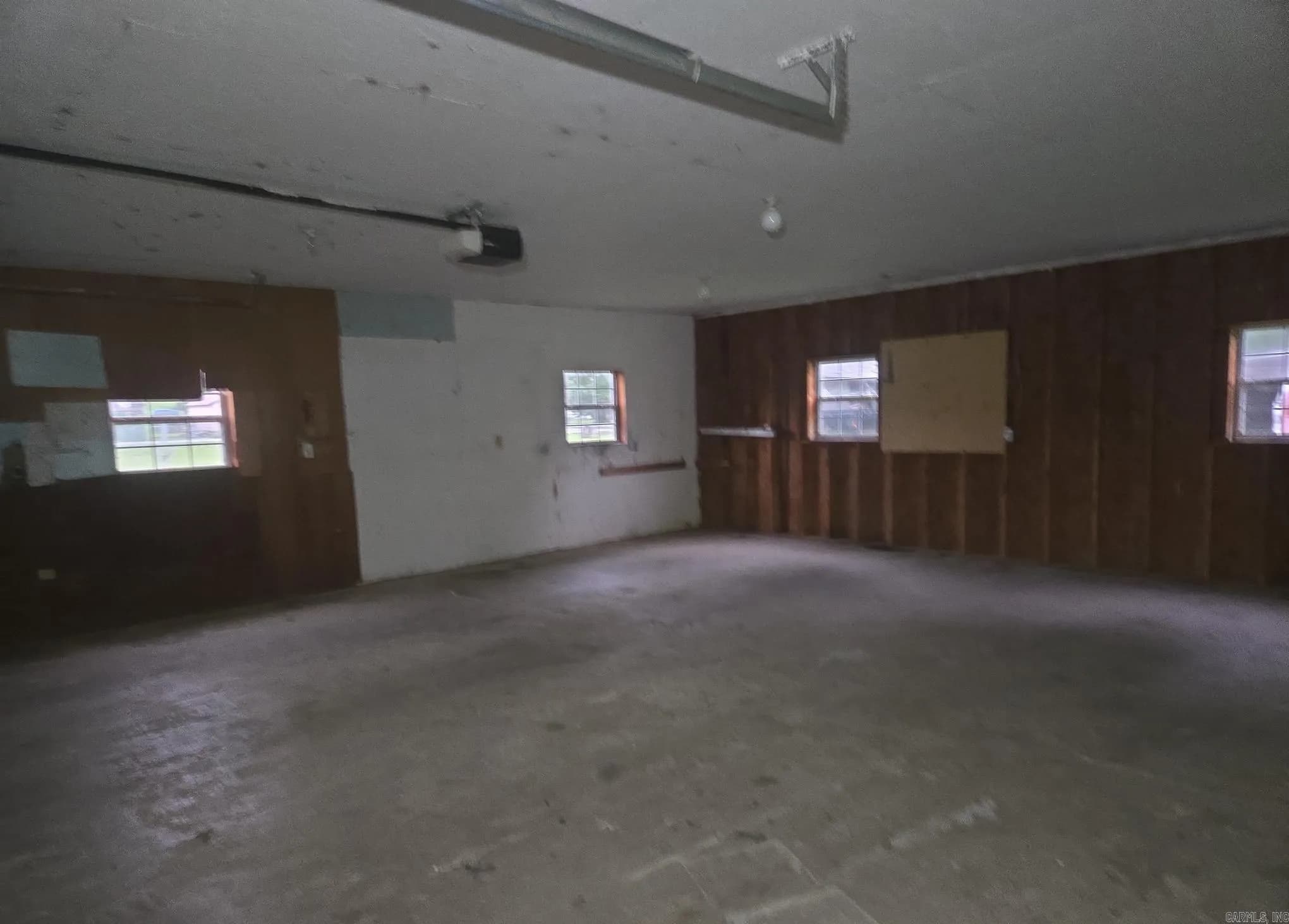 Property at 1851 W Clay - Image 9