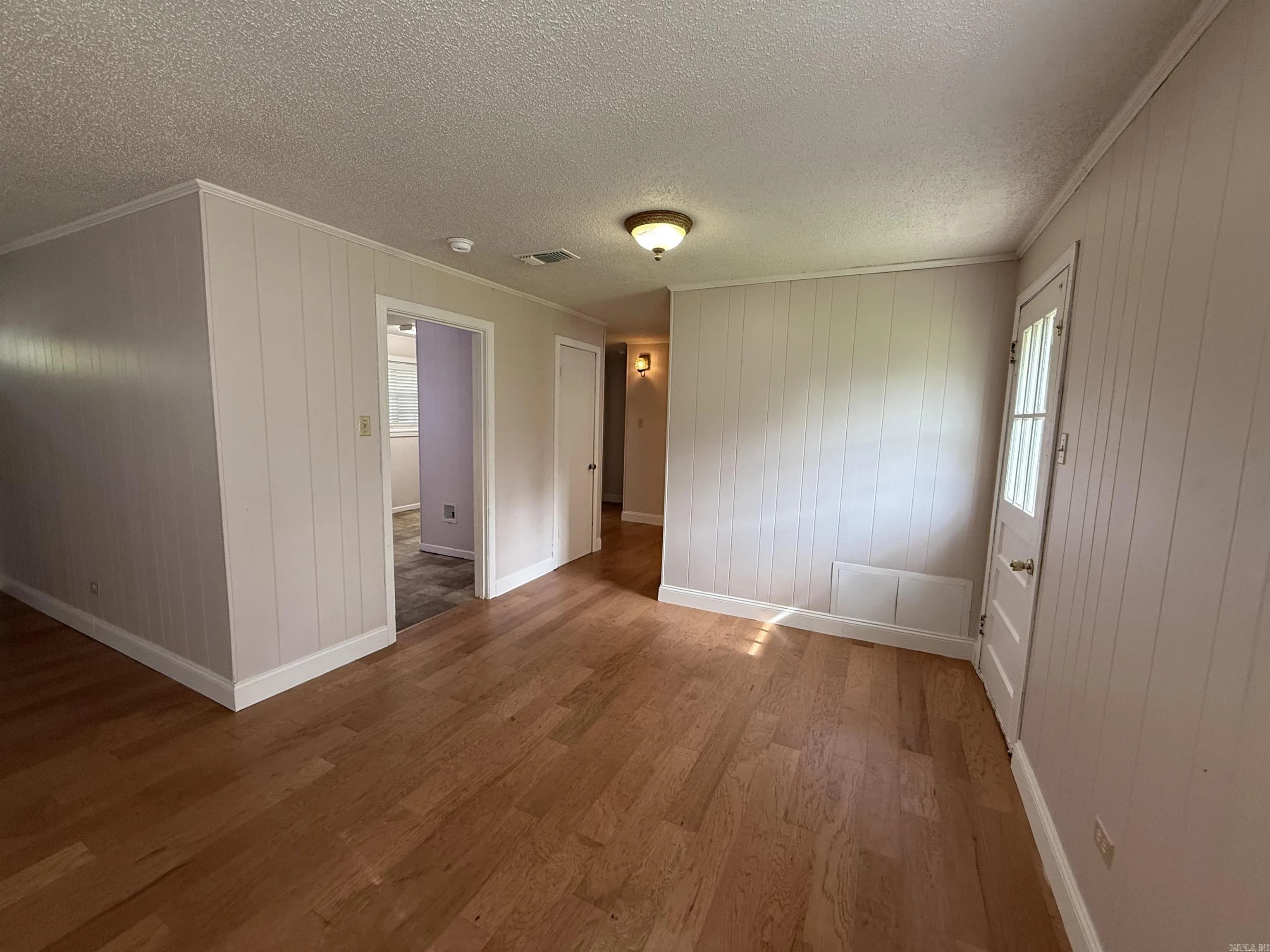 Property at 1513  Pecan - Image 8