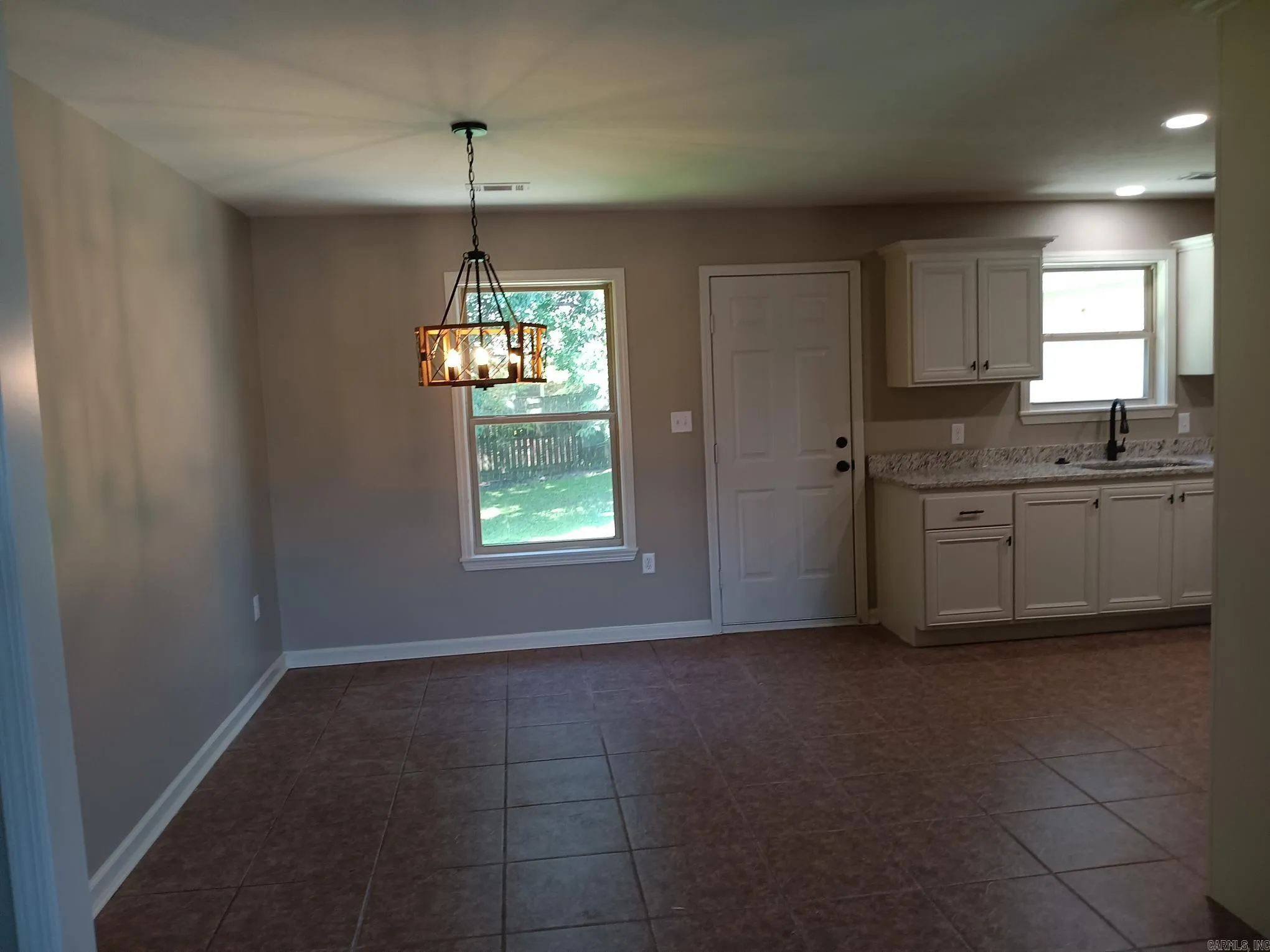 Property at 510  Sanibel - Image 10