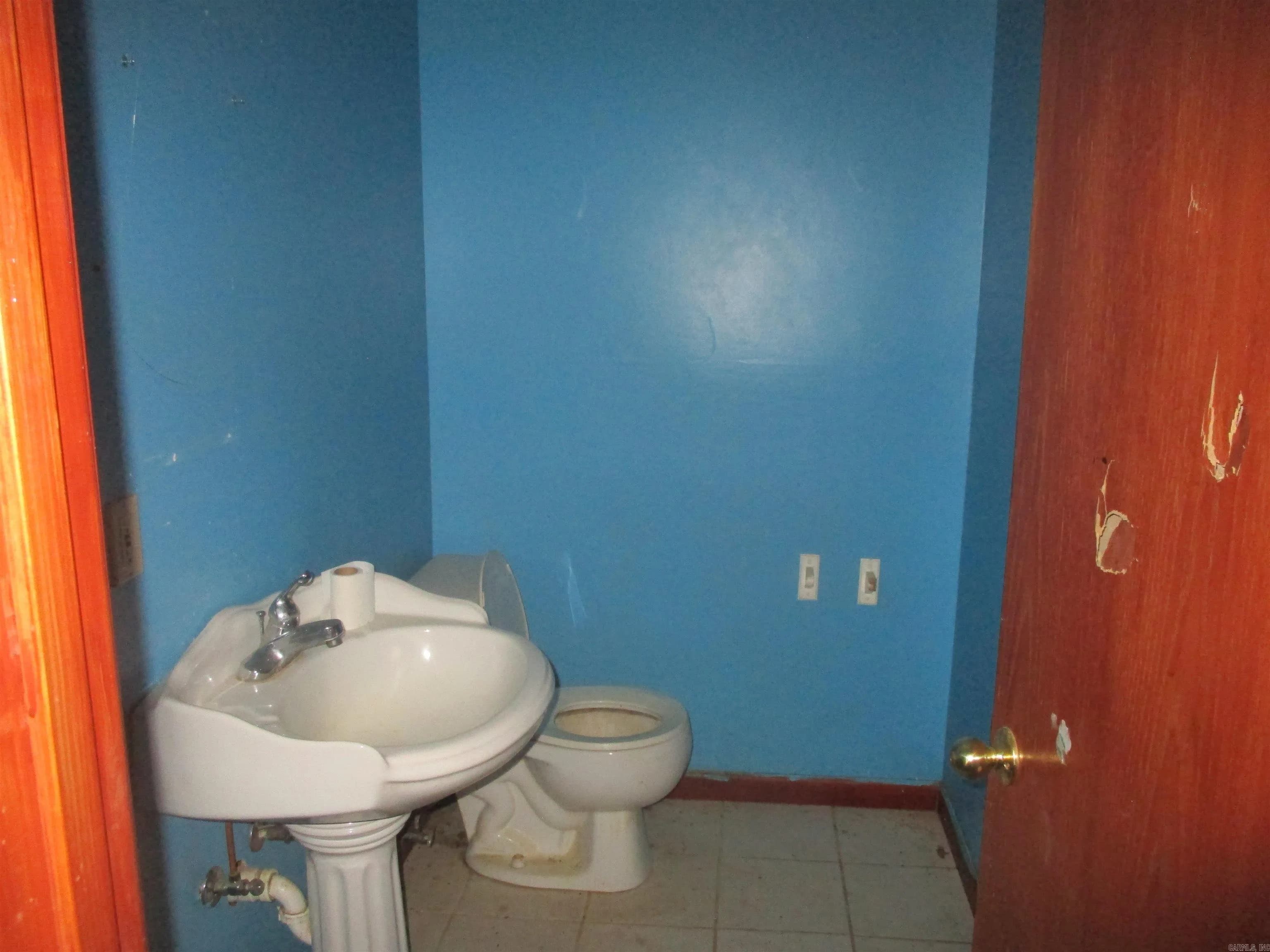 Property at 255  Taylor - Image 17