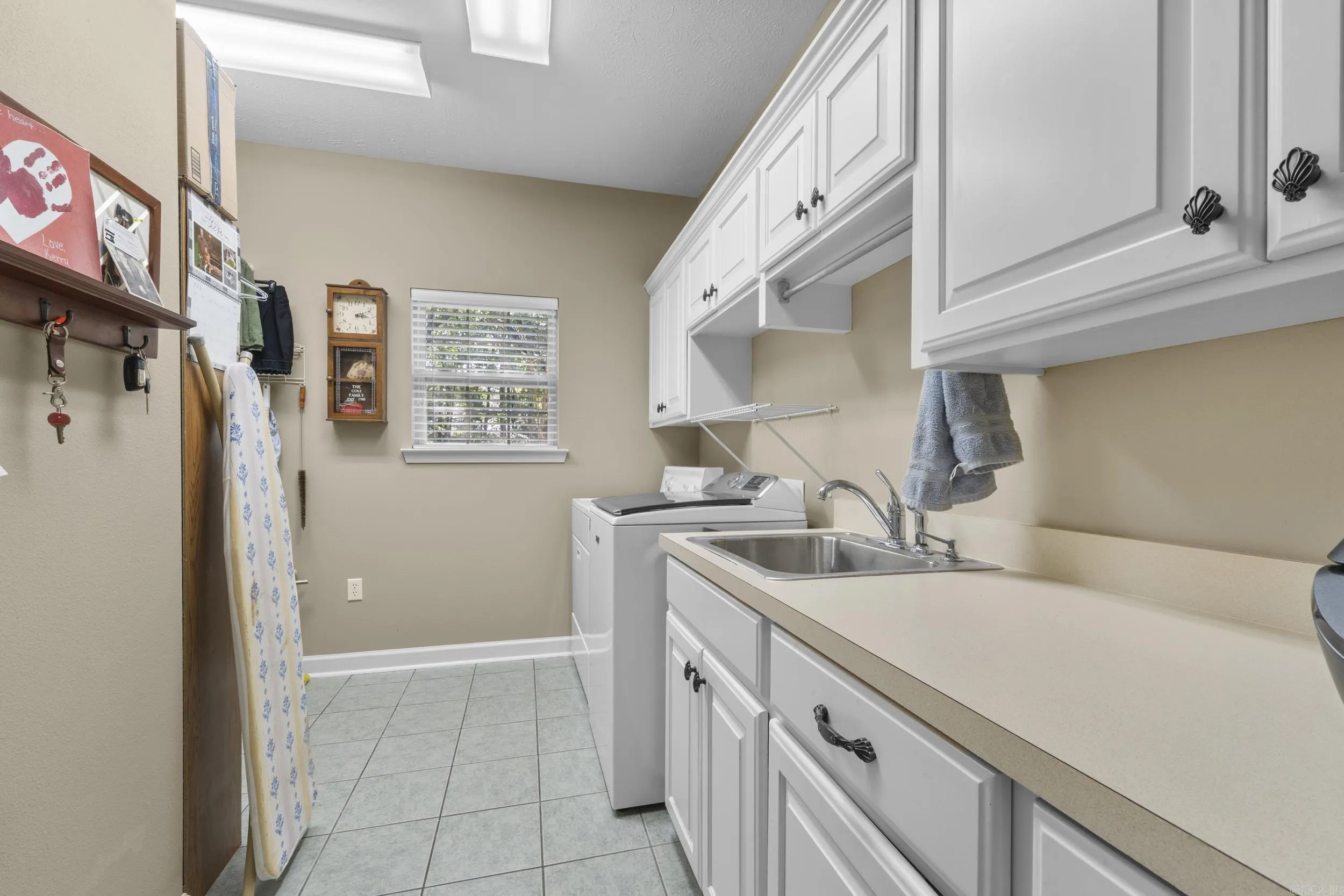 Property at 3165  Majestic - Image 39
