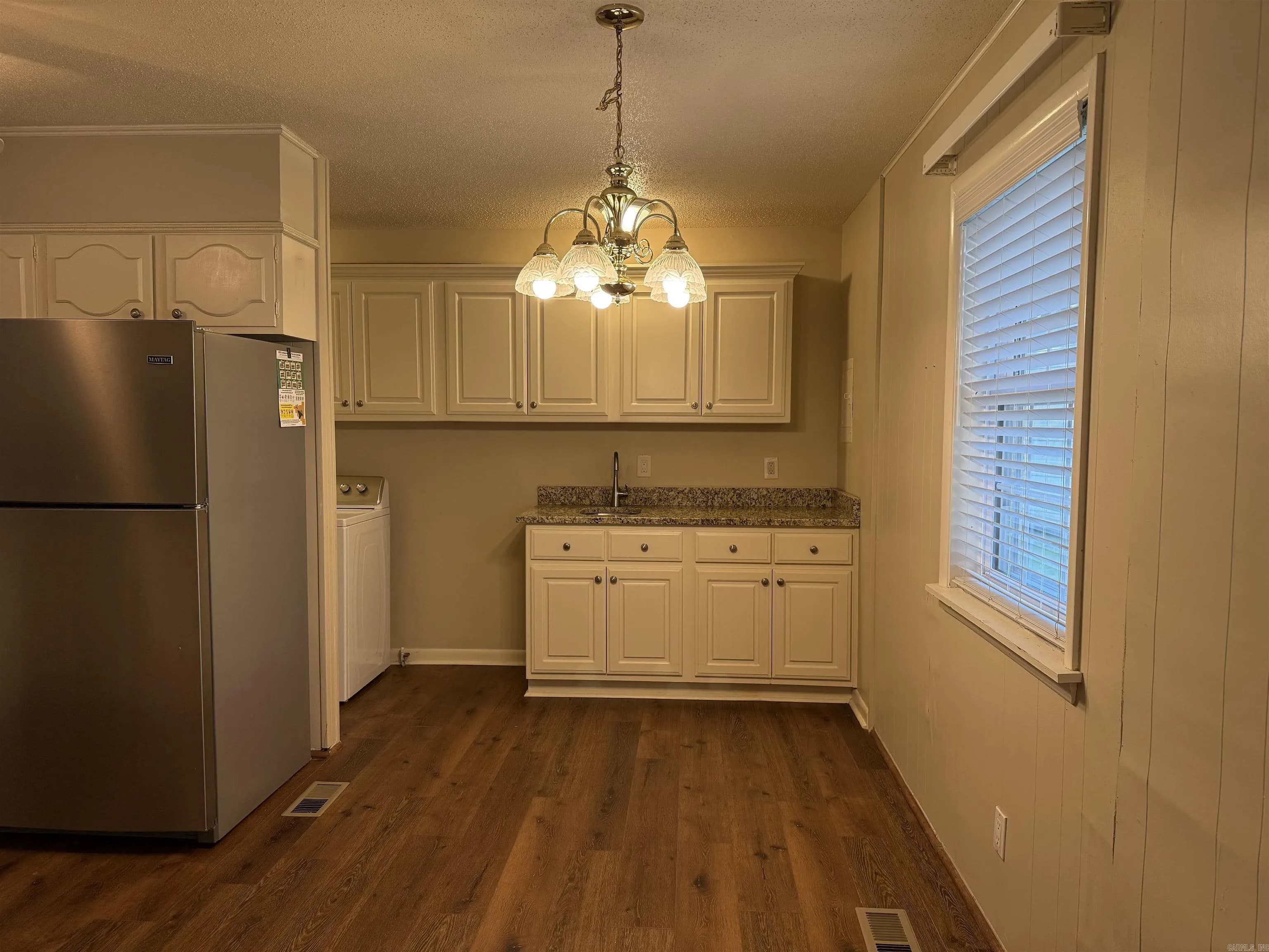 Property at 913  Schriner ct - Image 14