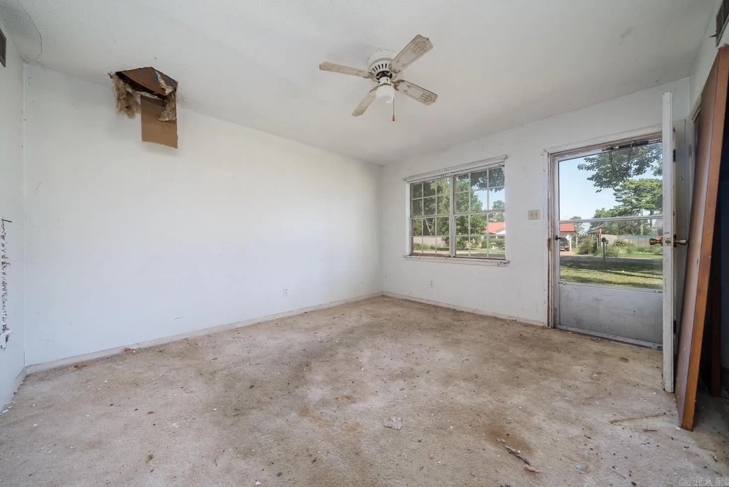 Property at 1303  Cindy - Image 14
