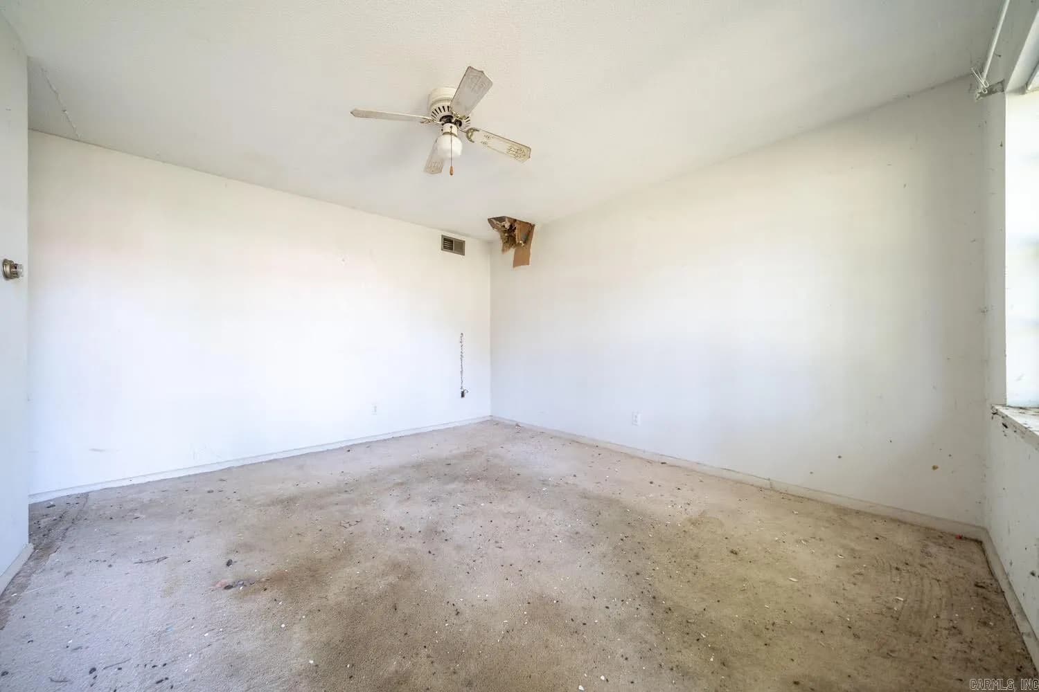 Property at 1303  Cindy - Image 15