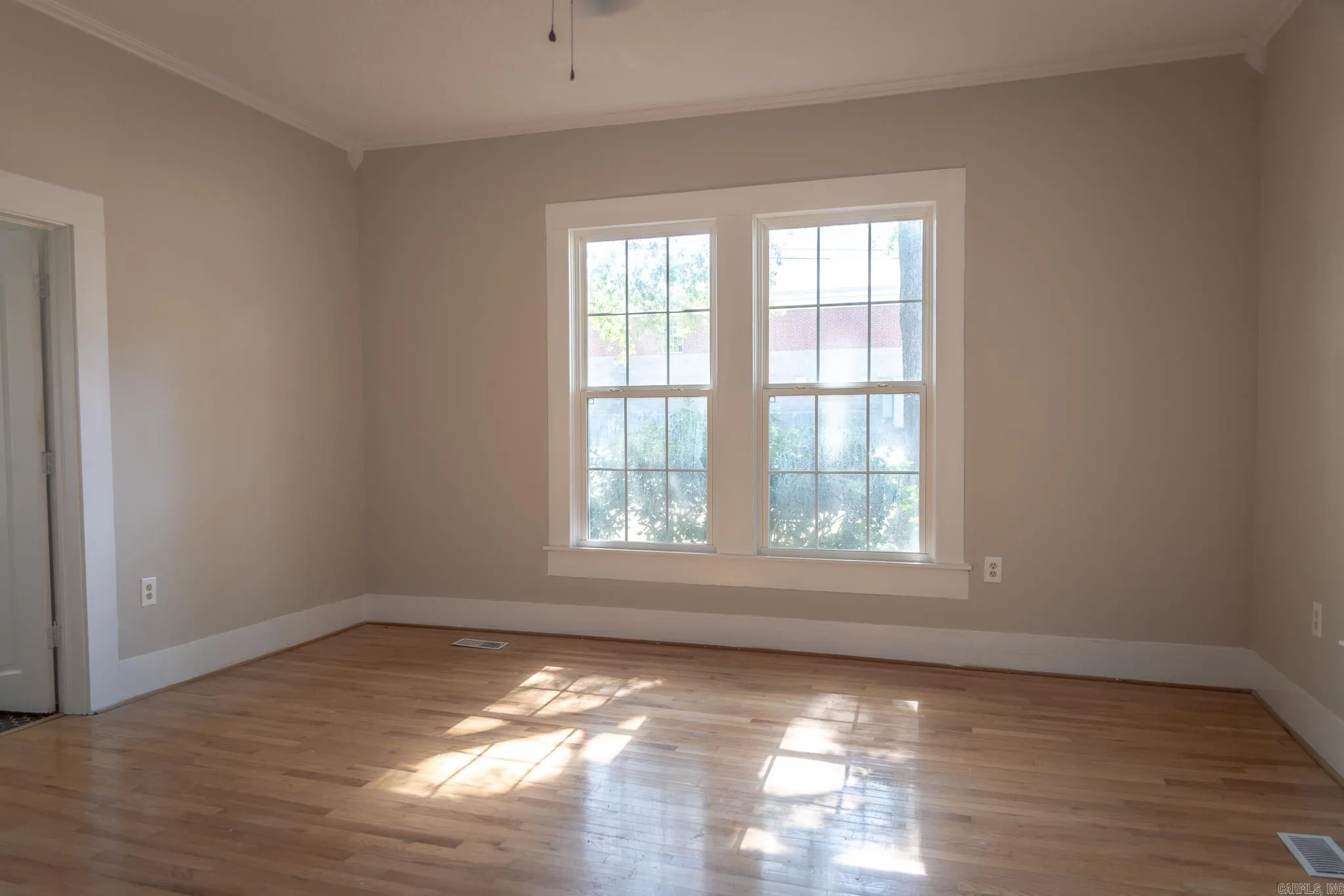 Property at 501 N Church - Image 9