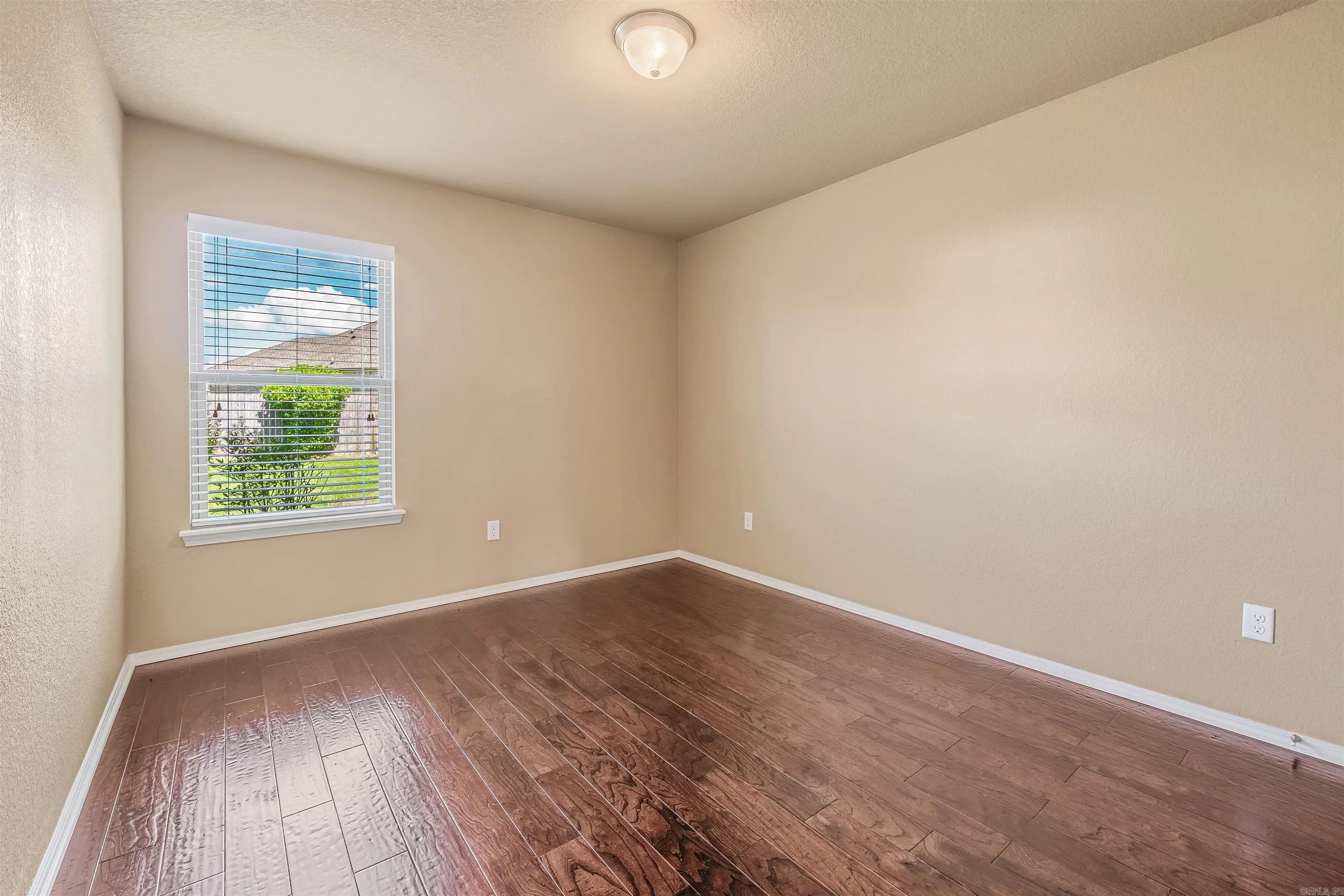 Property at 15  Dunwood - Image 19