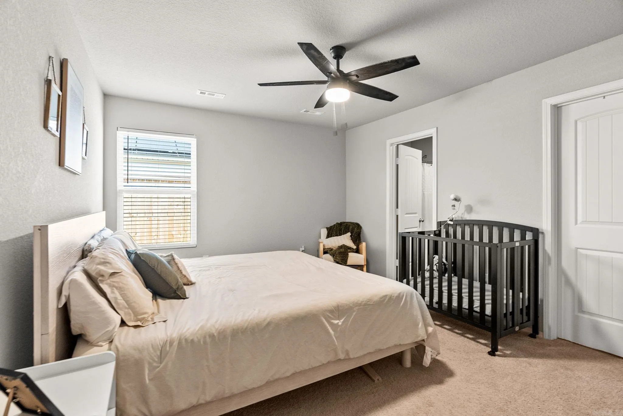 Property at 3  Sun drenched - Image 24