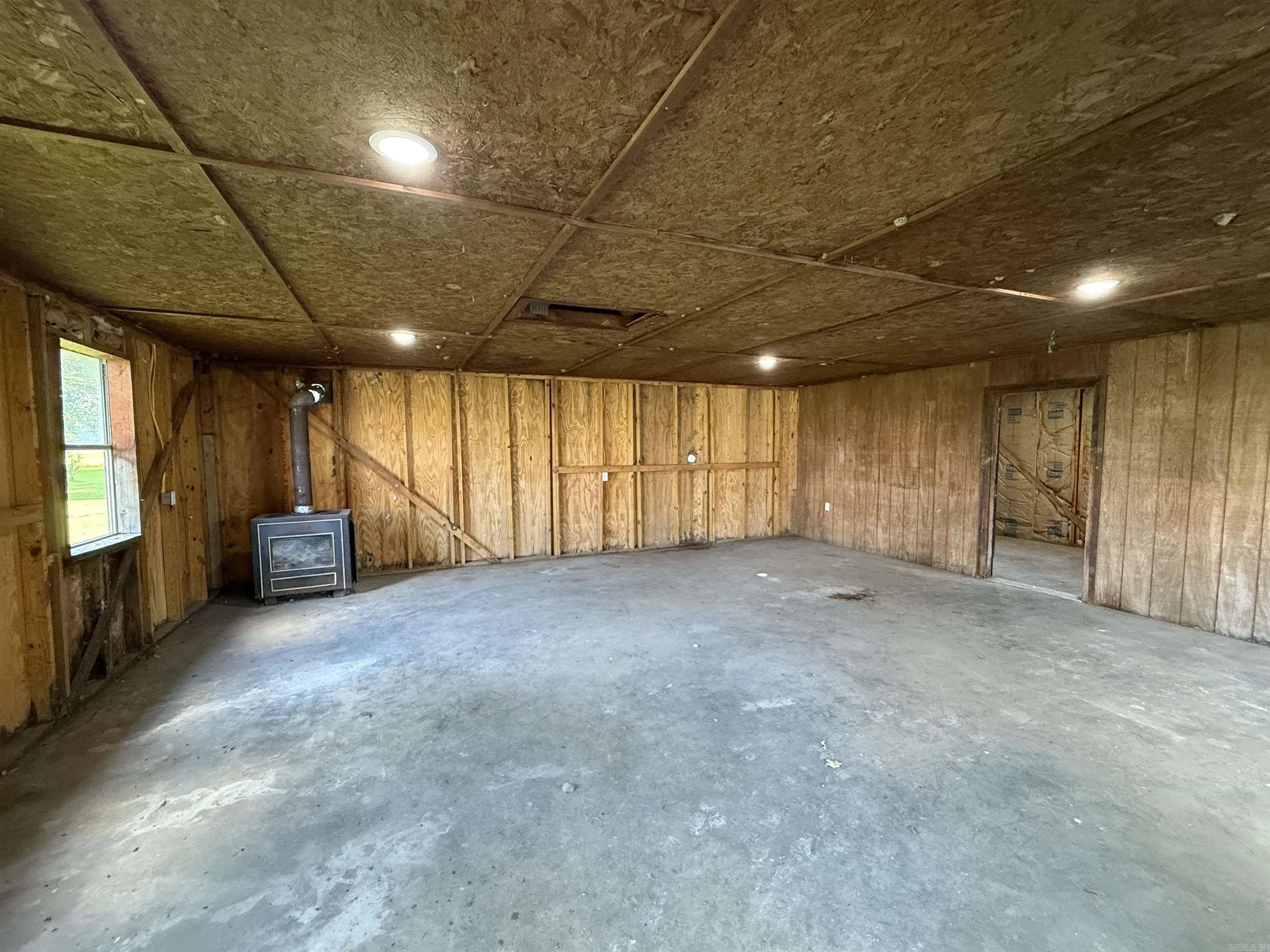 Property at 301  Gann - Image 24