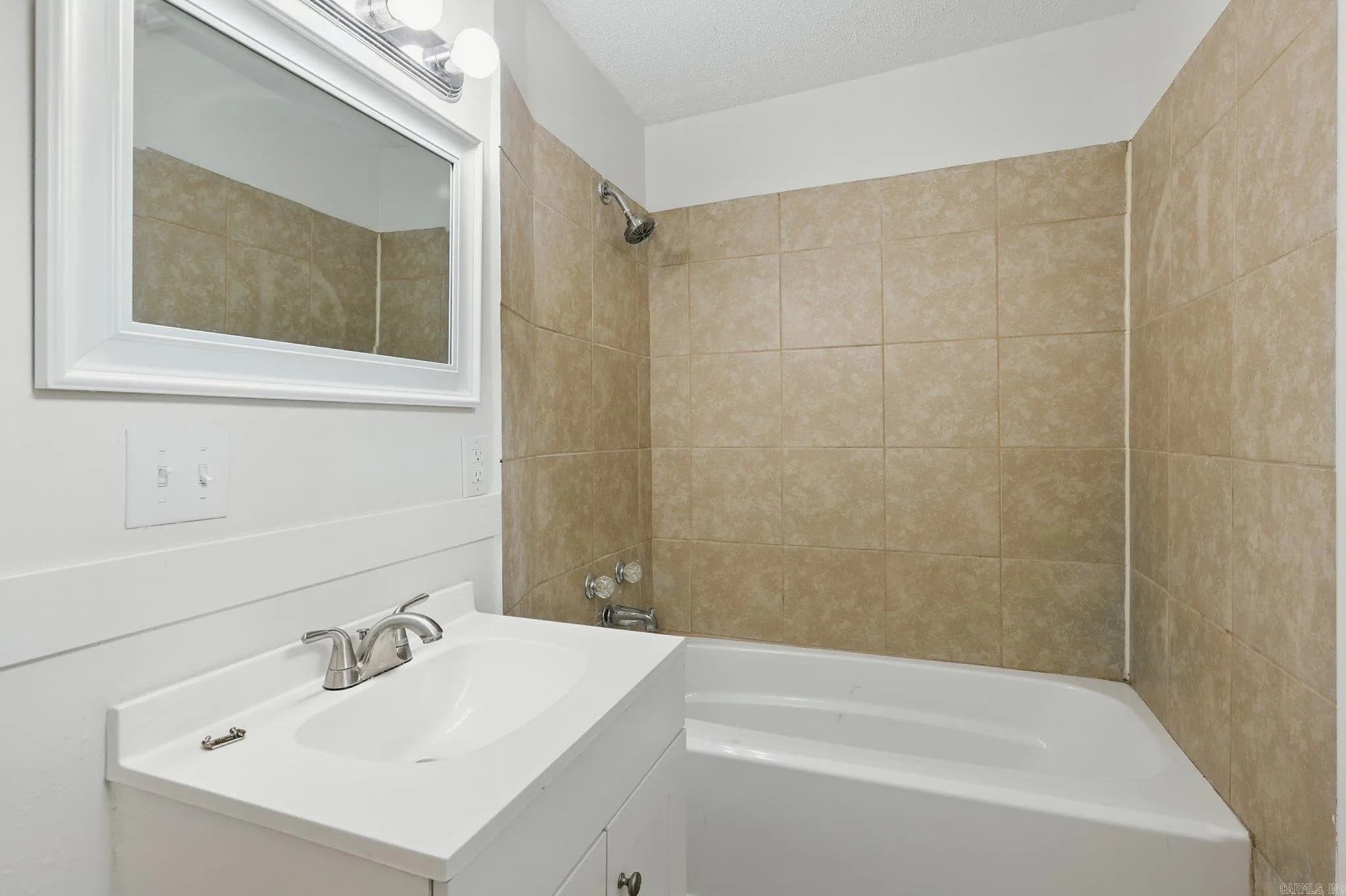 Property at 2405  Chapel hill rd - Image 19