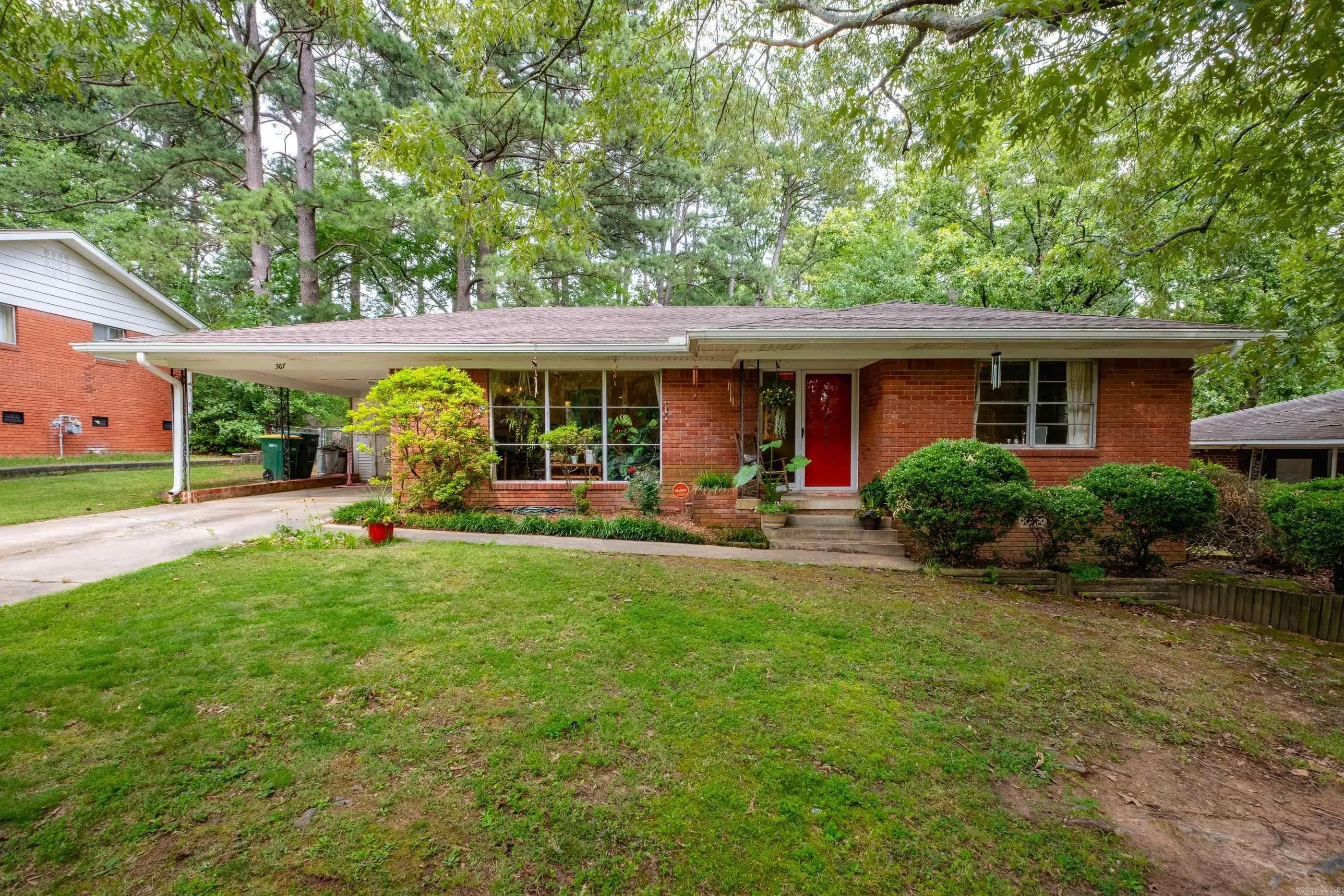 Property at 307  Hiawatha drive - Image 1