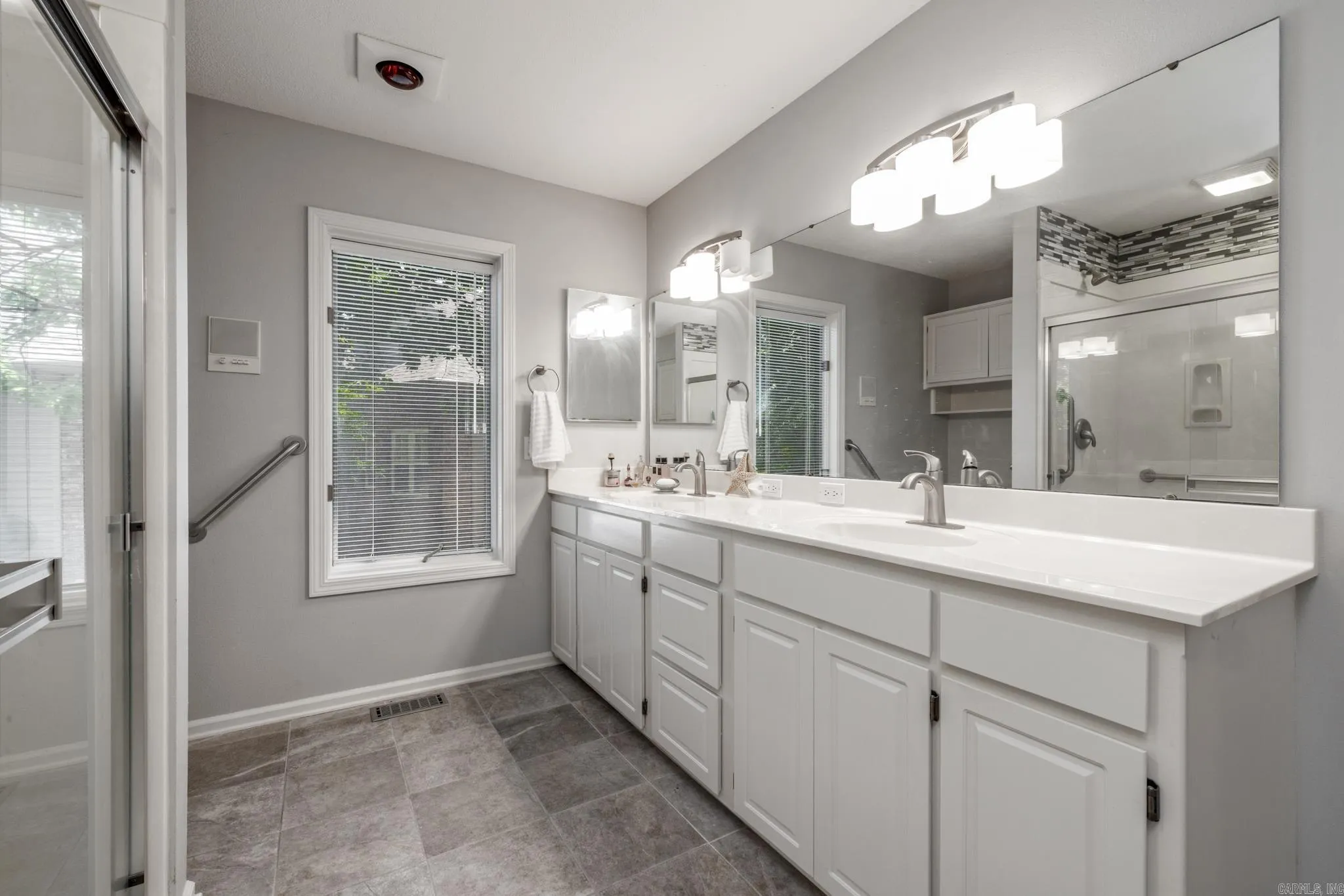 Property at 96  San sebastian - Image 32