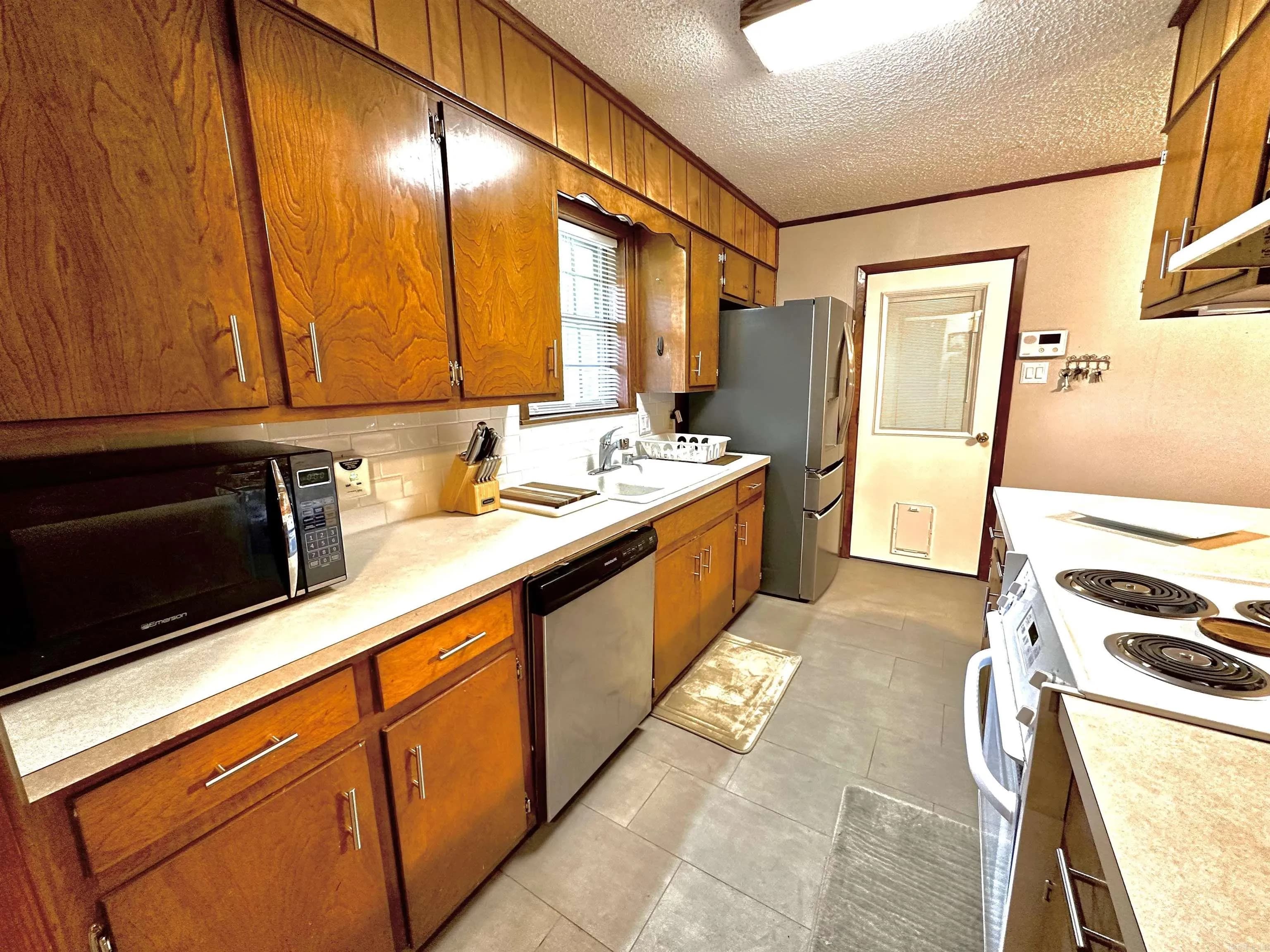 Property at 6802  White oak - Image 11