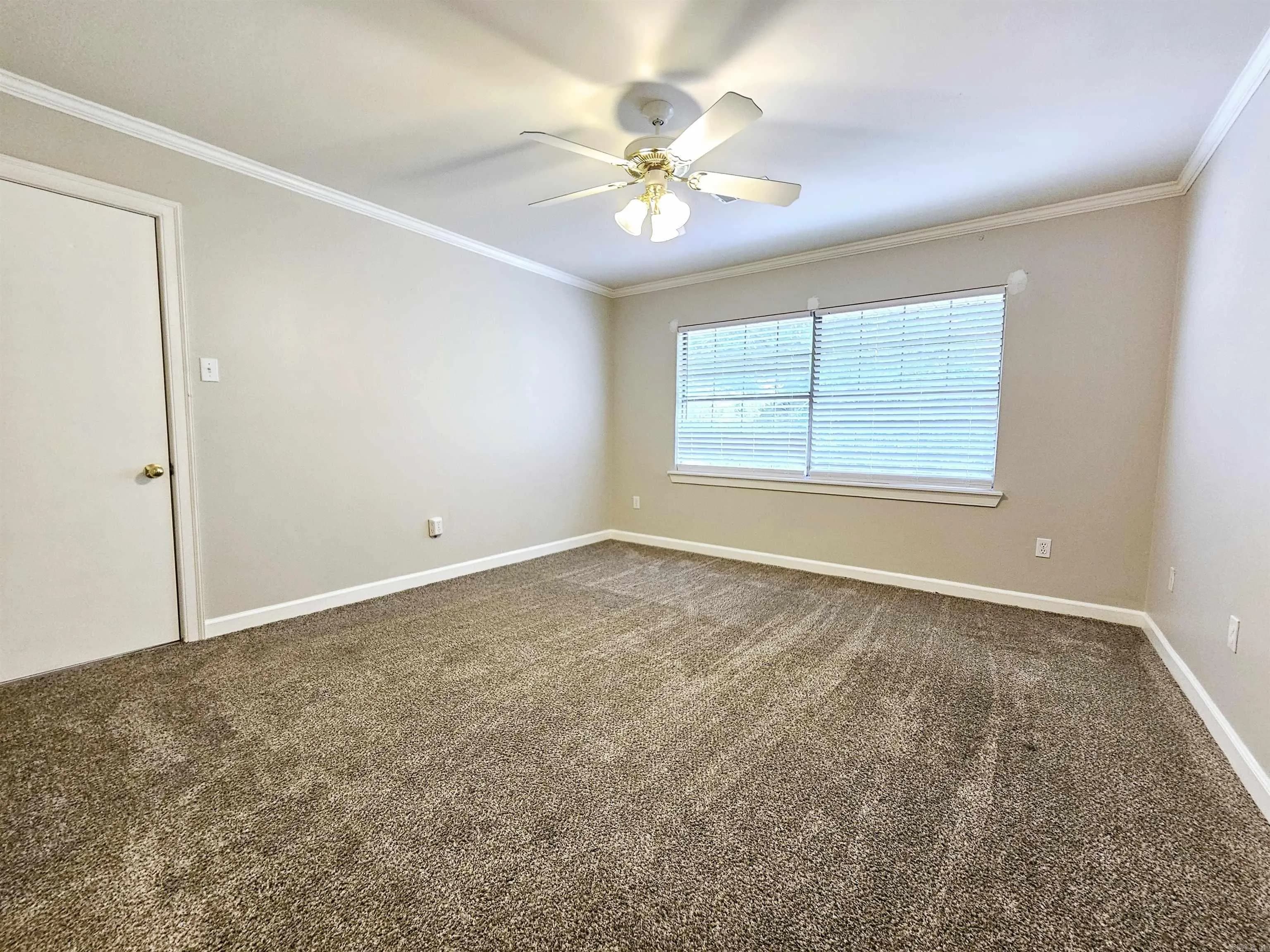 Property at 158  Calais - Image 32