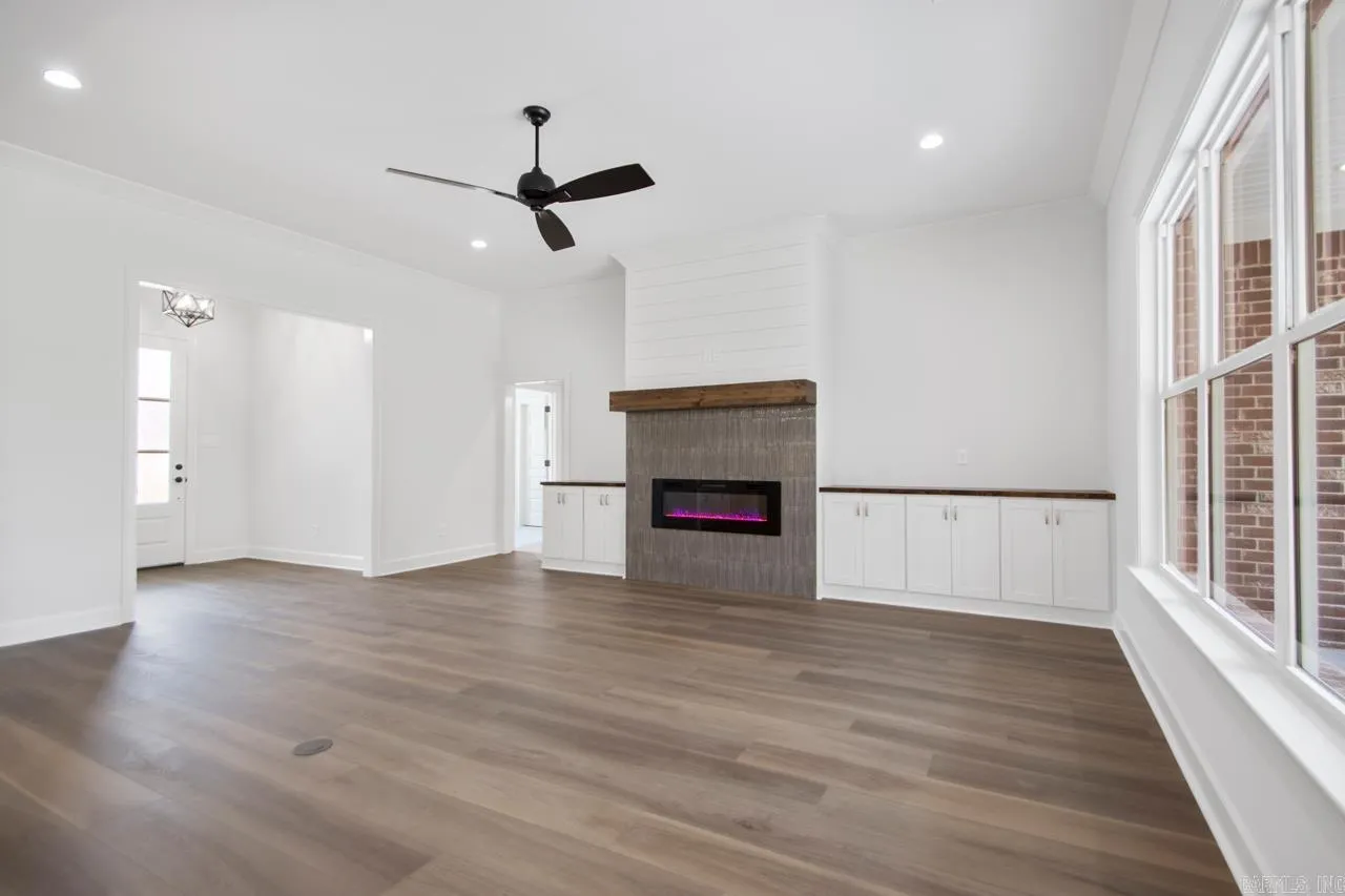 Property at 8348  Sapphire - Image 9