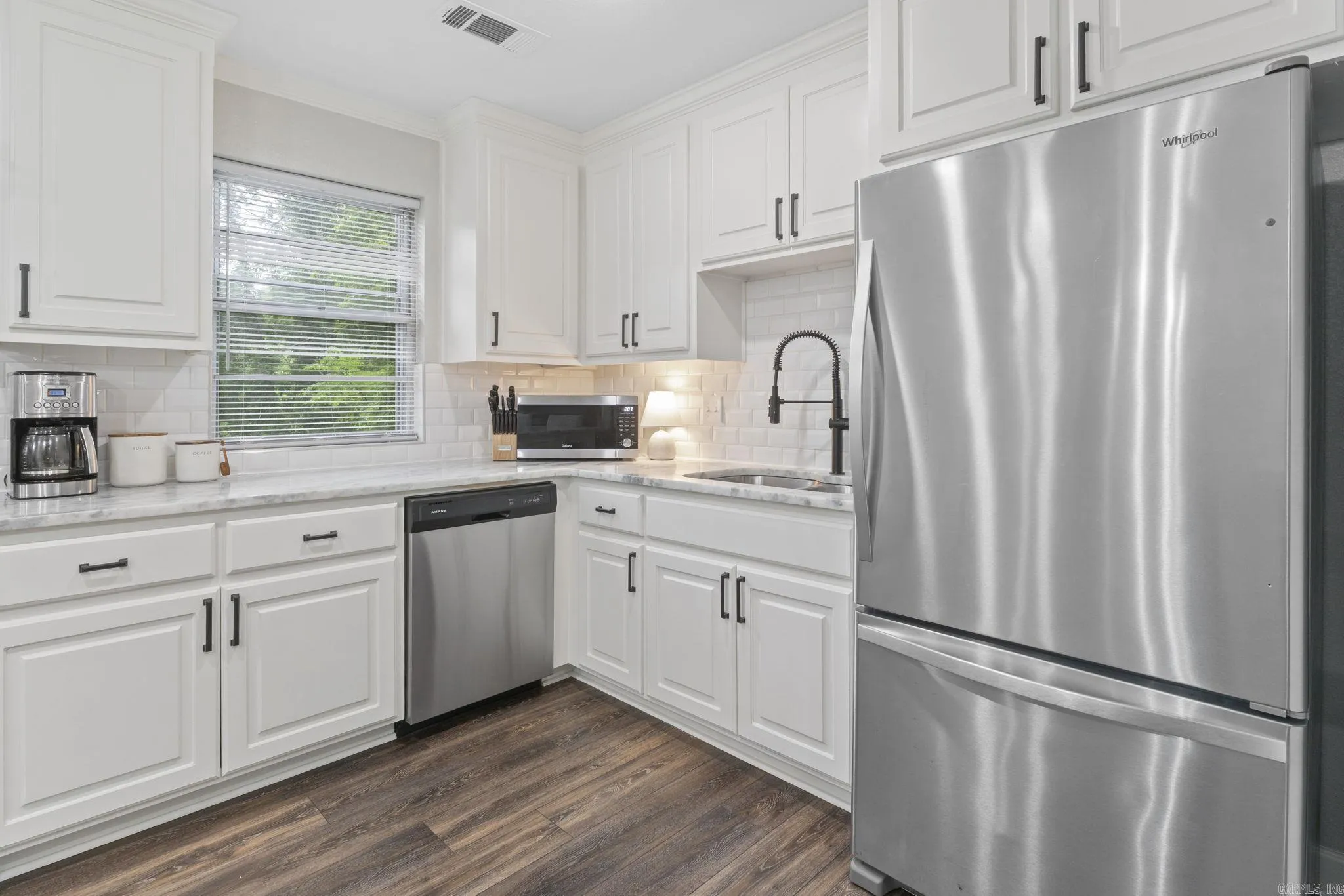 Property at 301  Bunker hill - Image 11