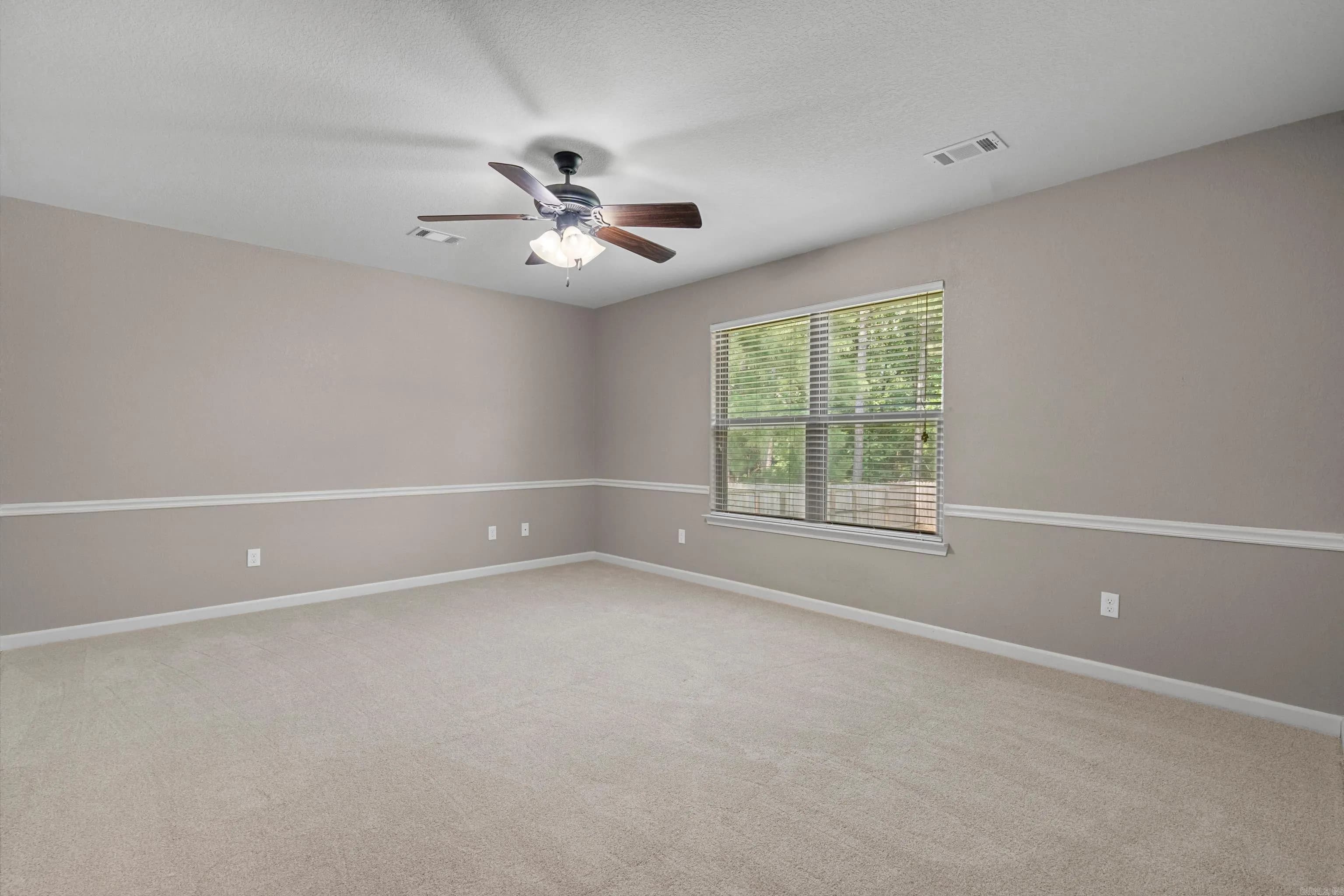 Property at 137  Cambridge - Image 23