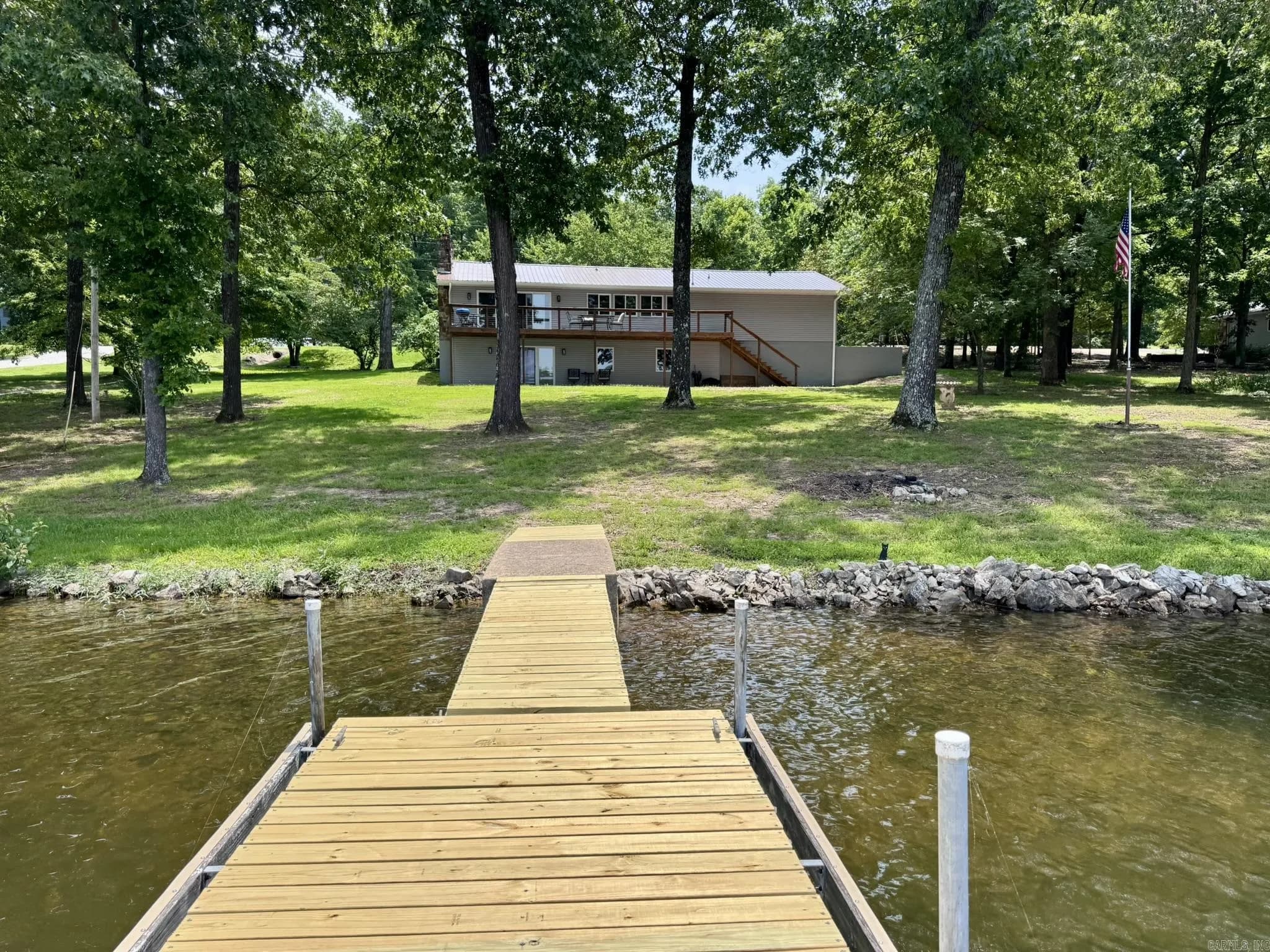Property at 716 S Shore drive - Image 4