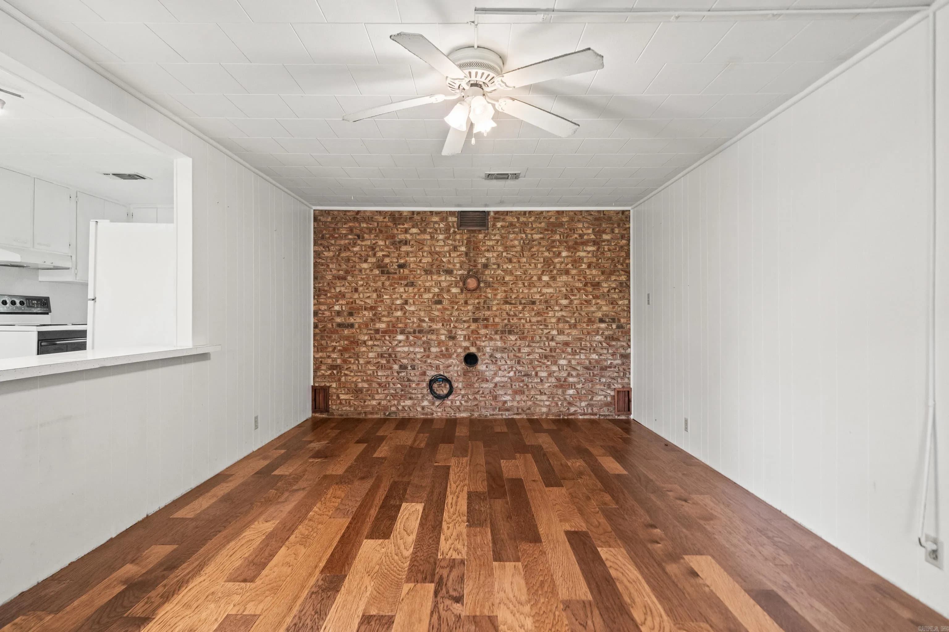 Property at 413  Houston - Image 5
