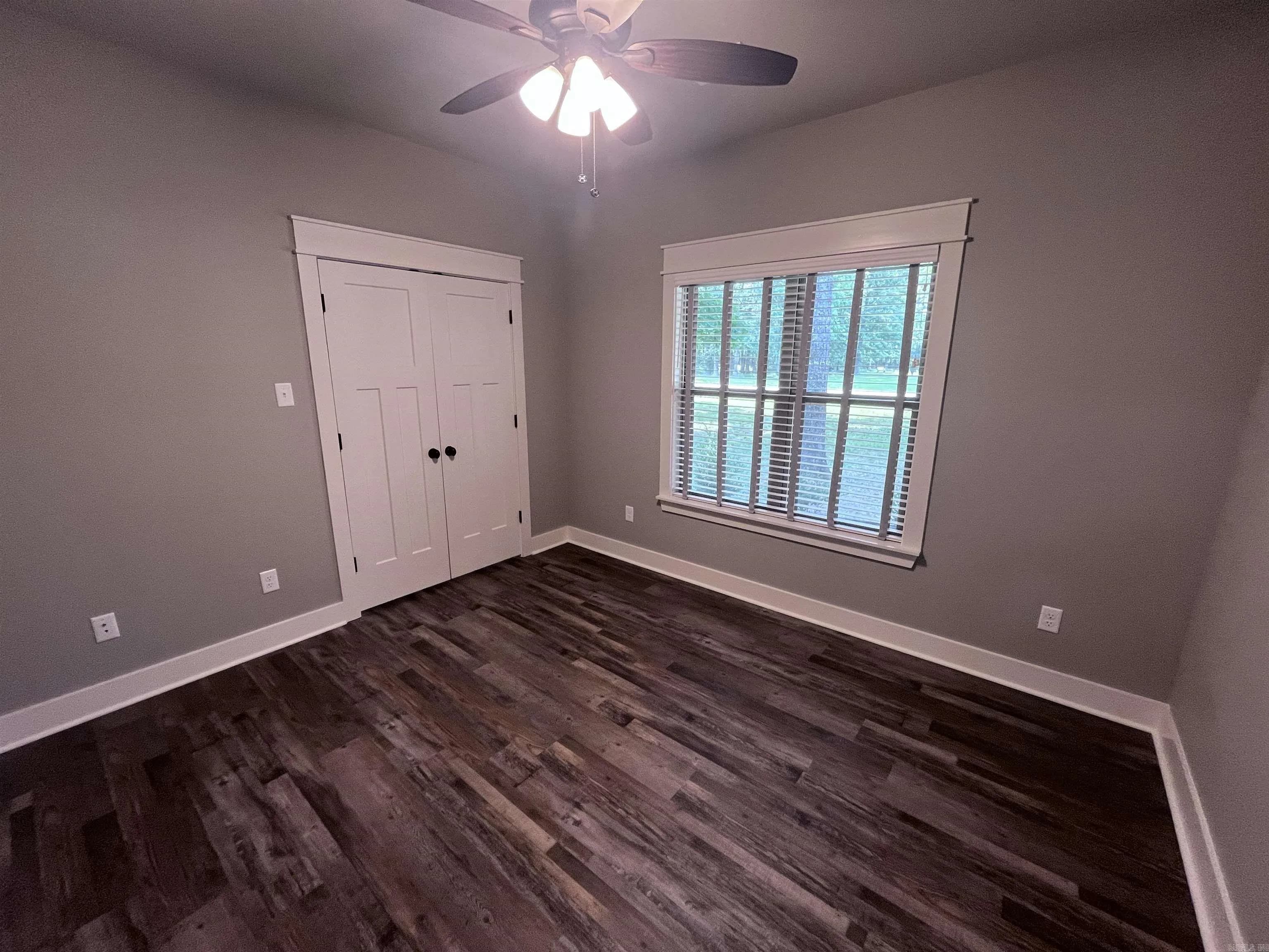 Property at 206  Bridgewood - Image 29