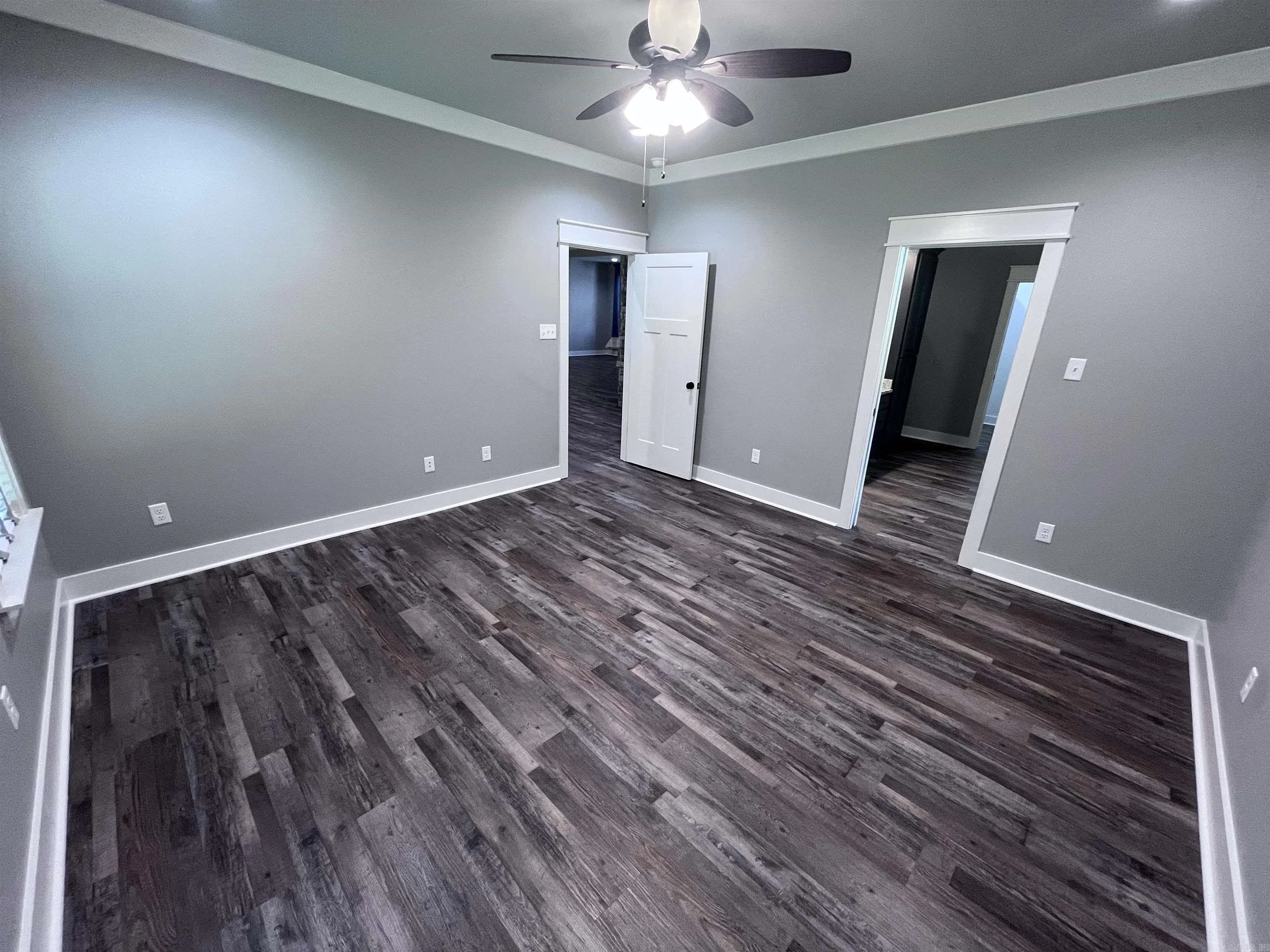 Property at 206  Bridgewood - Image 20