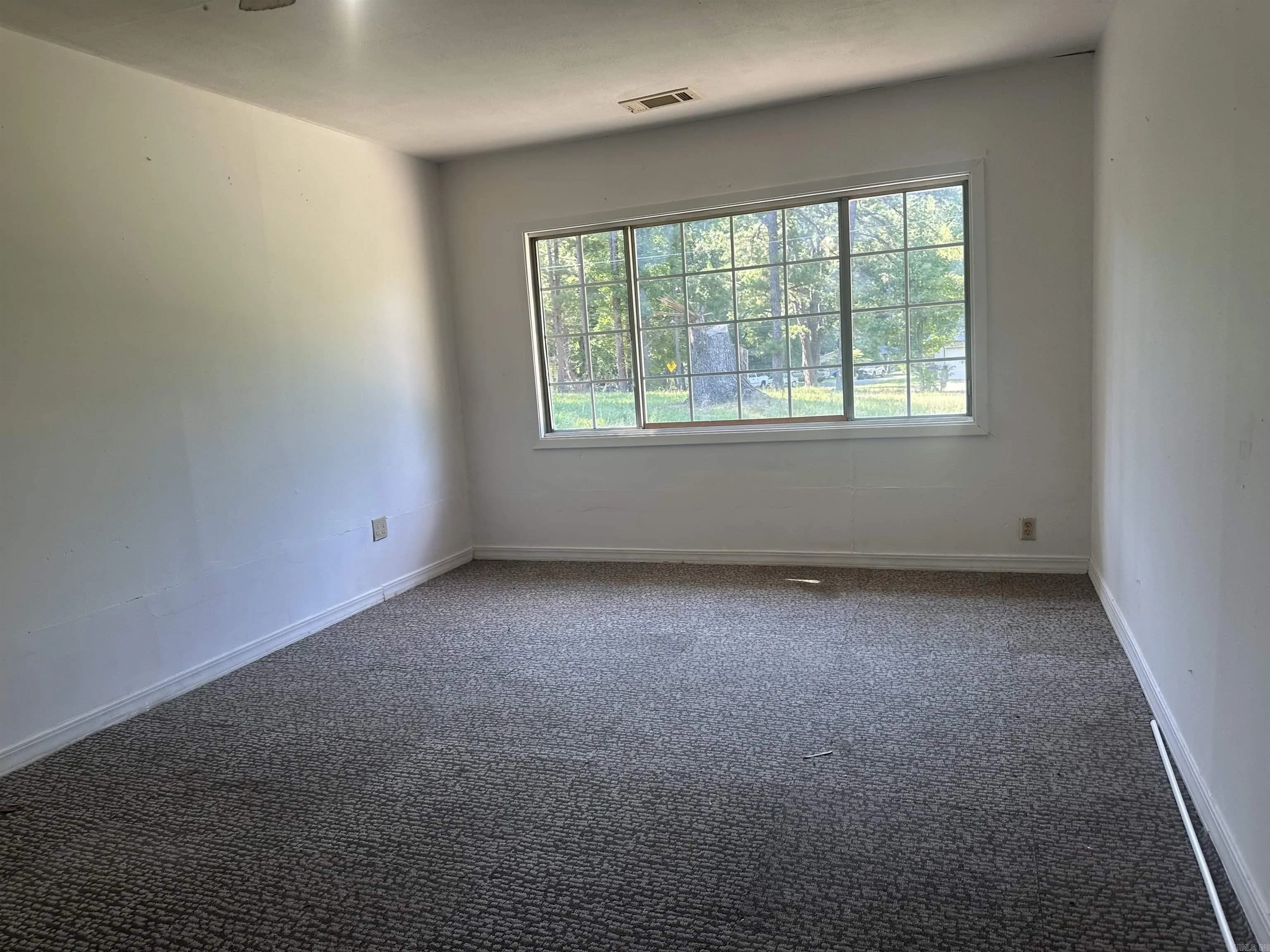 Property at 109  Randallwood drive - Image 10