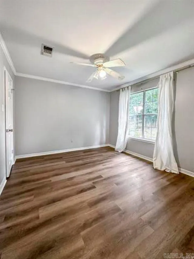 Property at 23  Morrison - Image 27