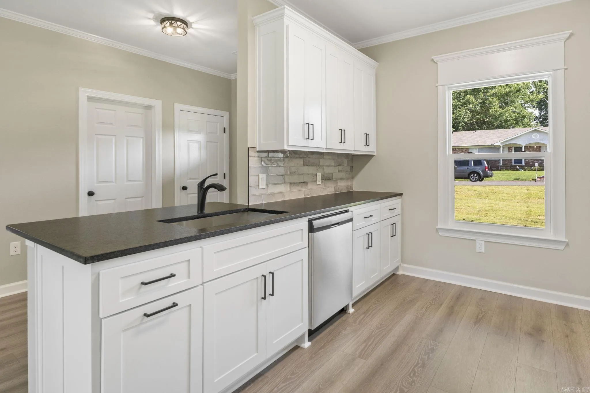 Property at 29  Oaken - Image 10