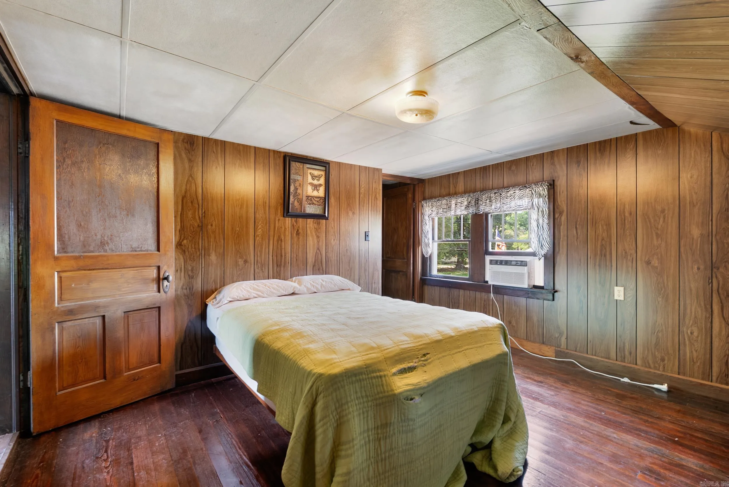 Property at 110 N West - Image 21
