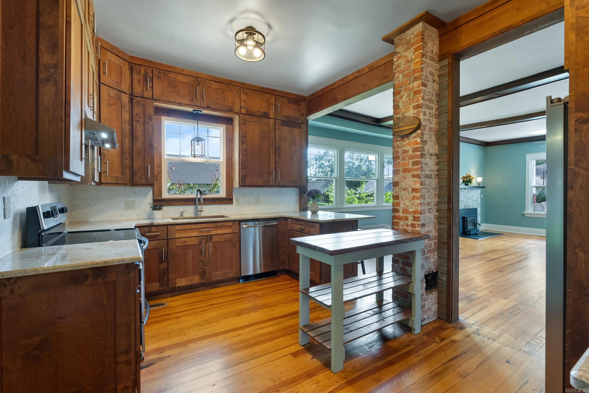 Property at 110 N West - Image 16