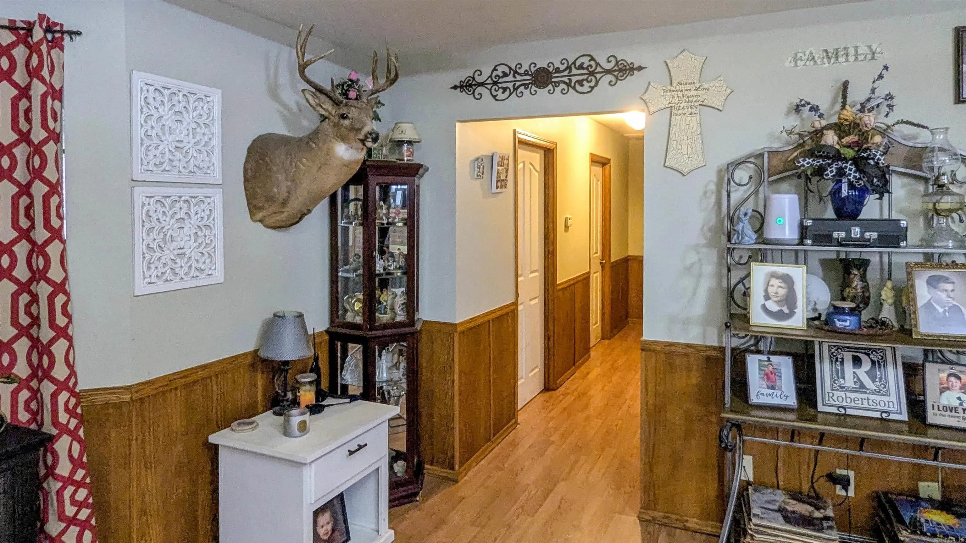 Property at 1038  Velvet ridge - Image 13