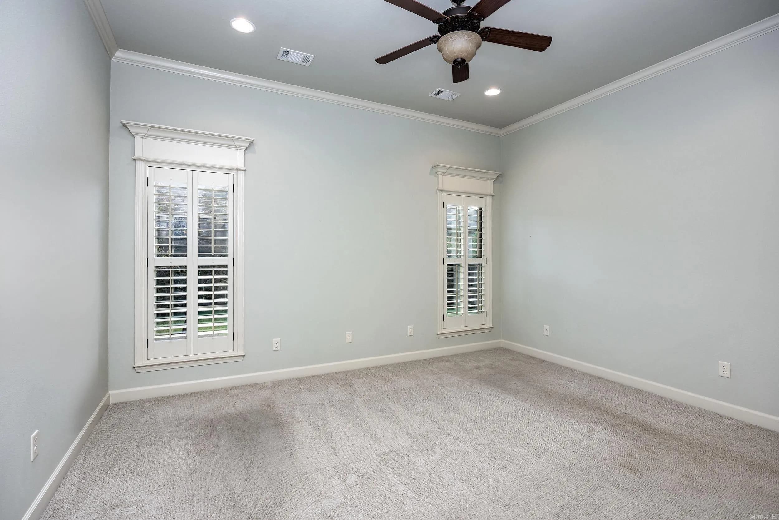 Property at 2300  Gordon - Image 18