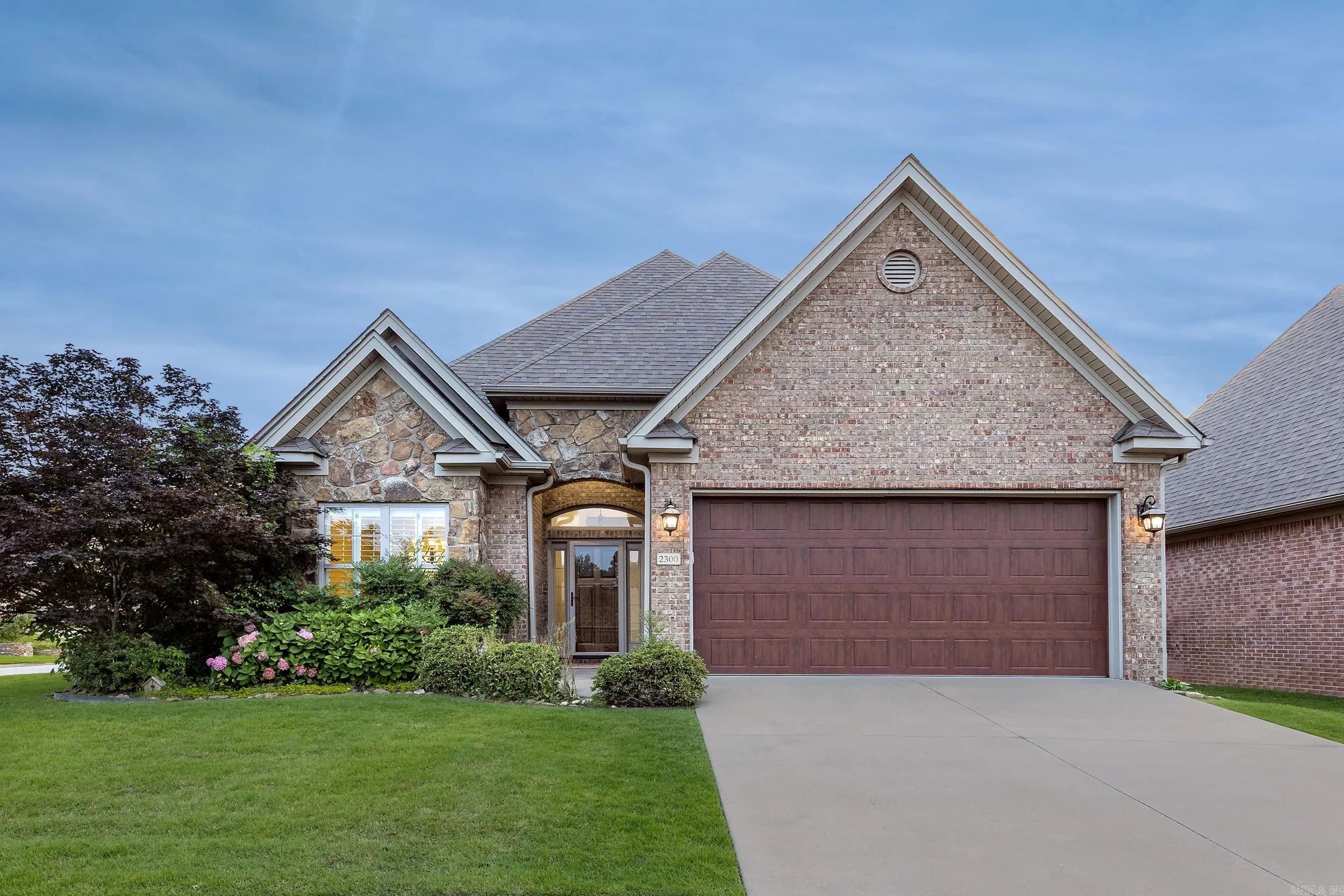 Property at 2300  Gordon - Image 1