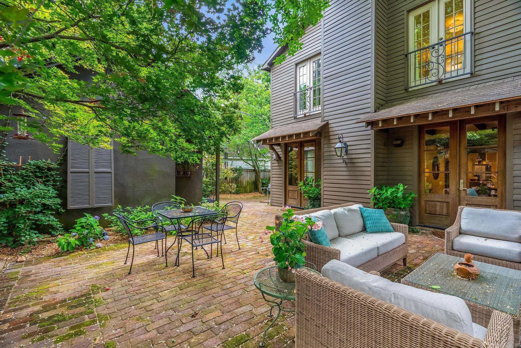 Property at 1811 N Jackson - Image 49