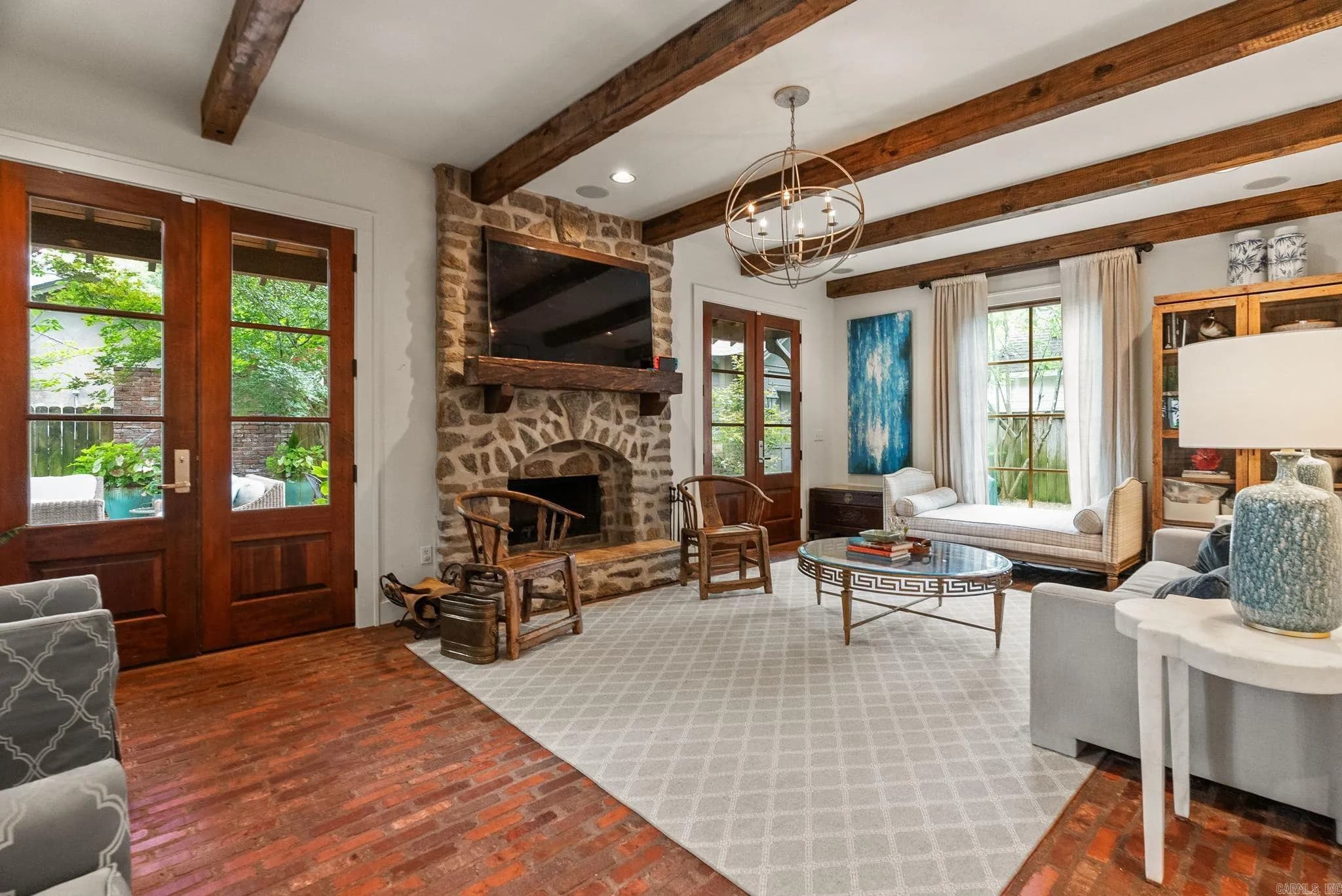 Property at 1811 N Jackson - Image 23
