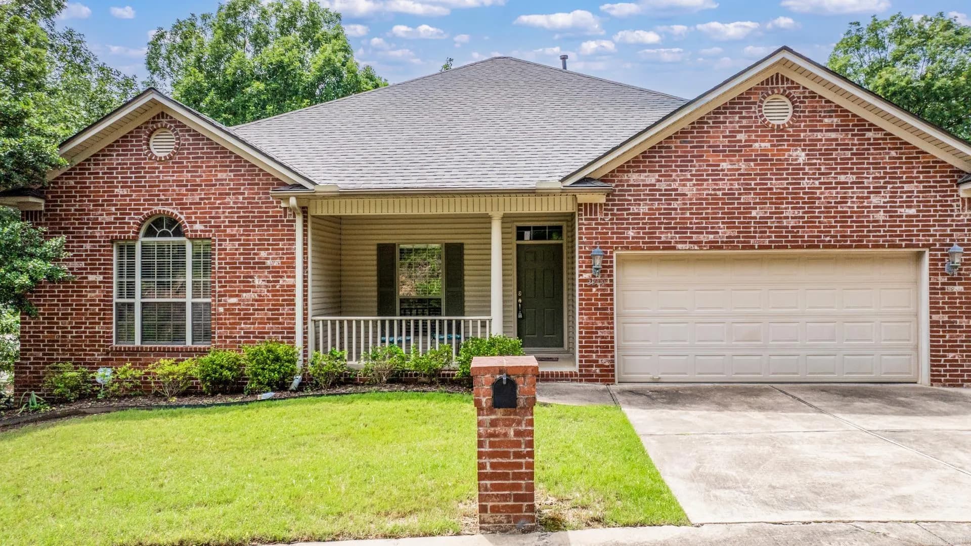 Property at 2219  Westport loop - Image 1