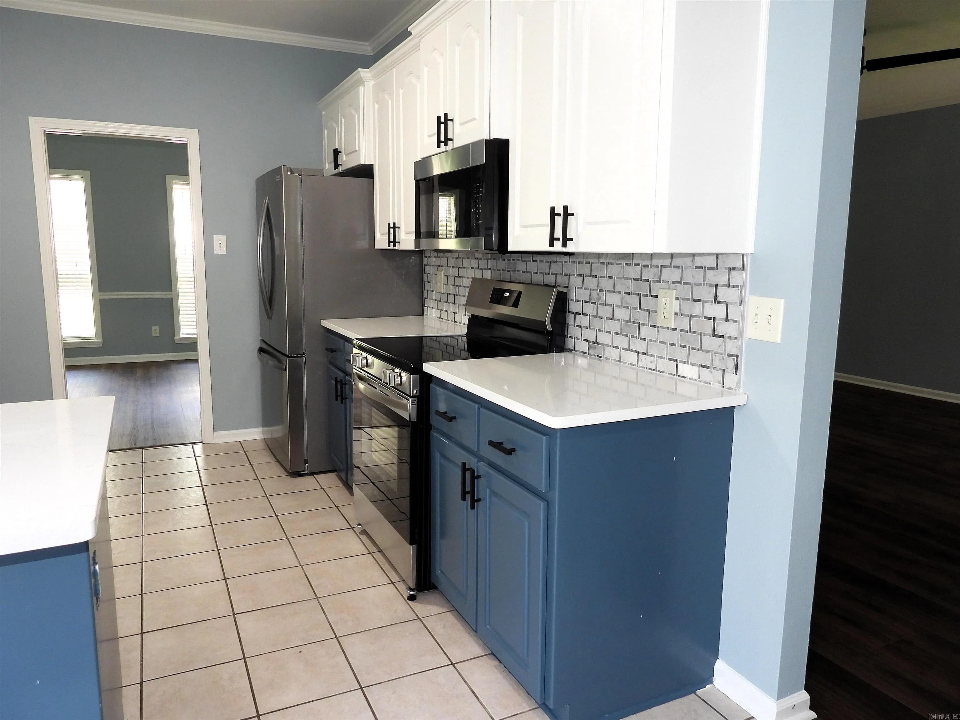 Property at 995  Jamestown circle - Image 5