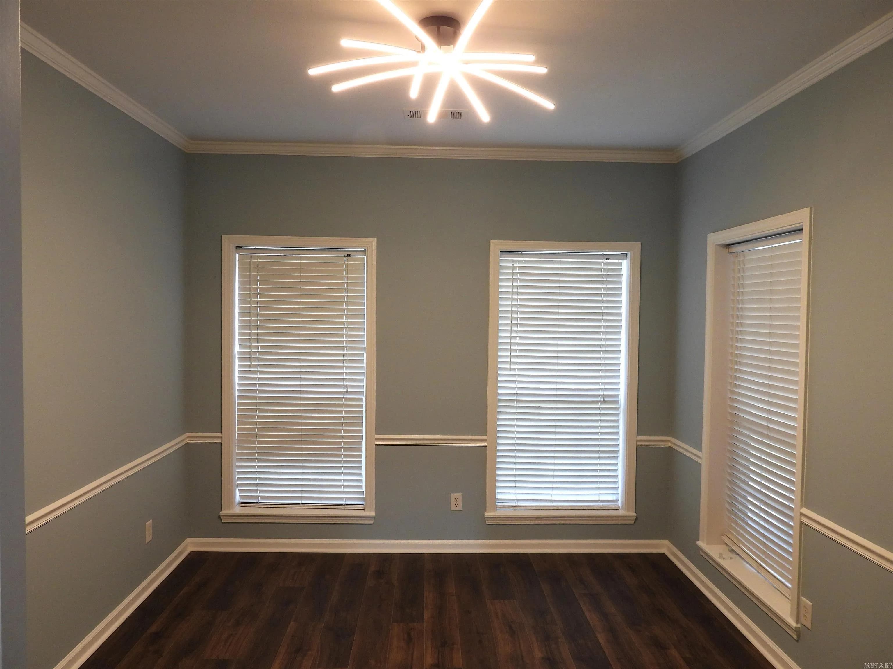 Property at 995  Jamestown circle - Image 11