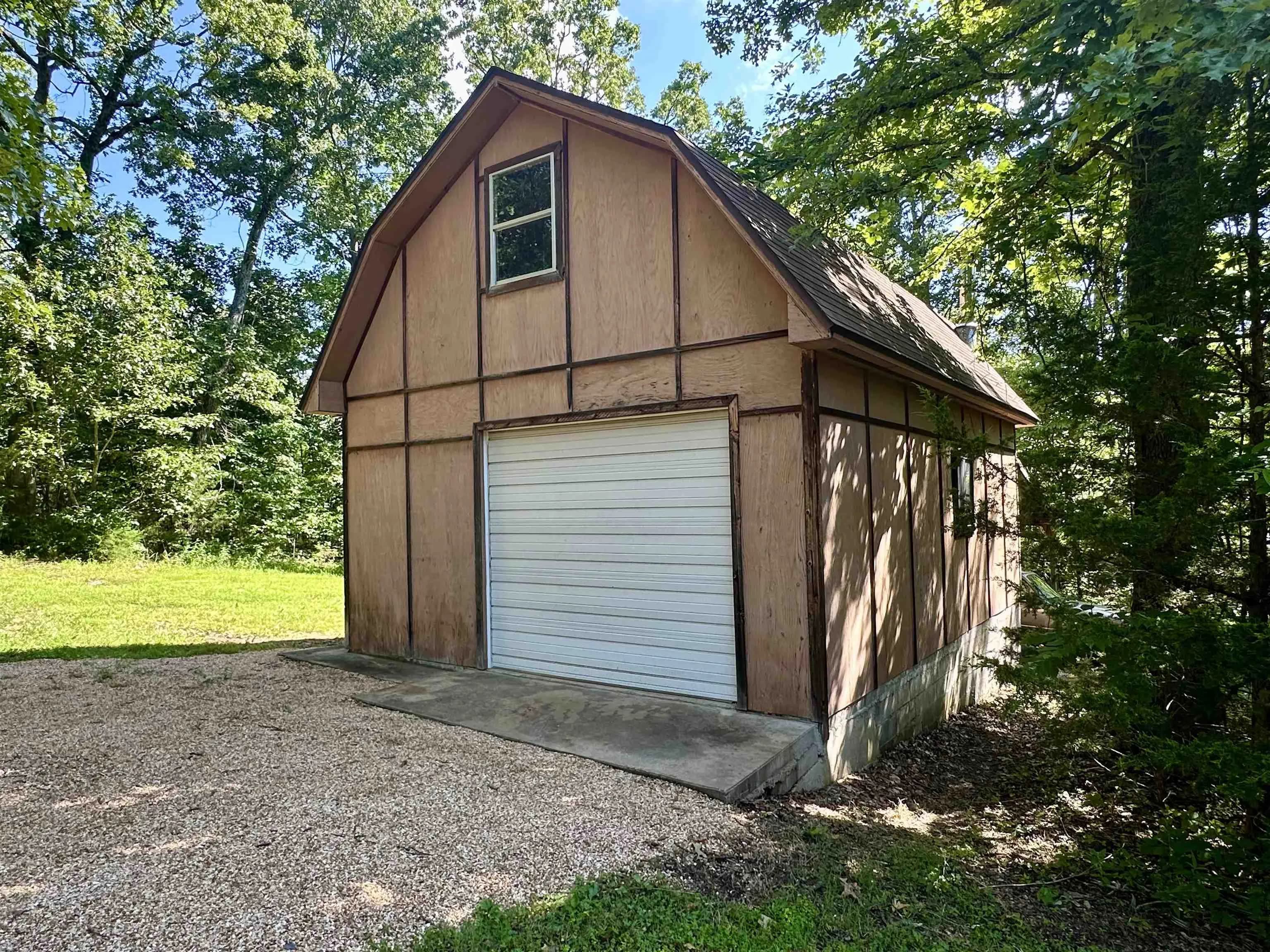 Property at 1637  Hwy 178 w - Image 26