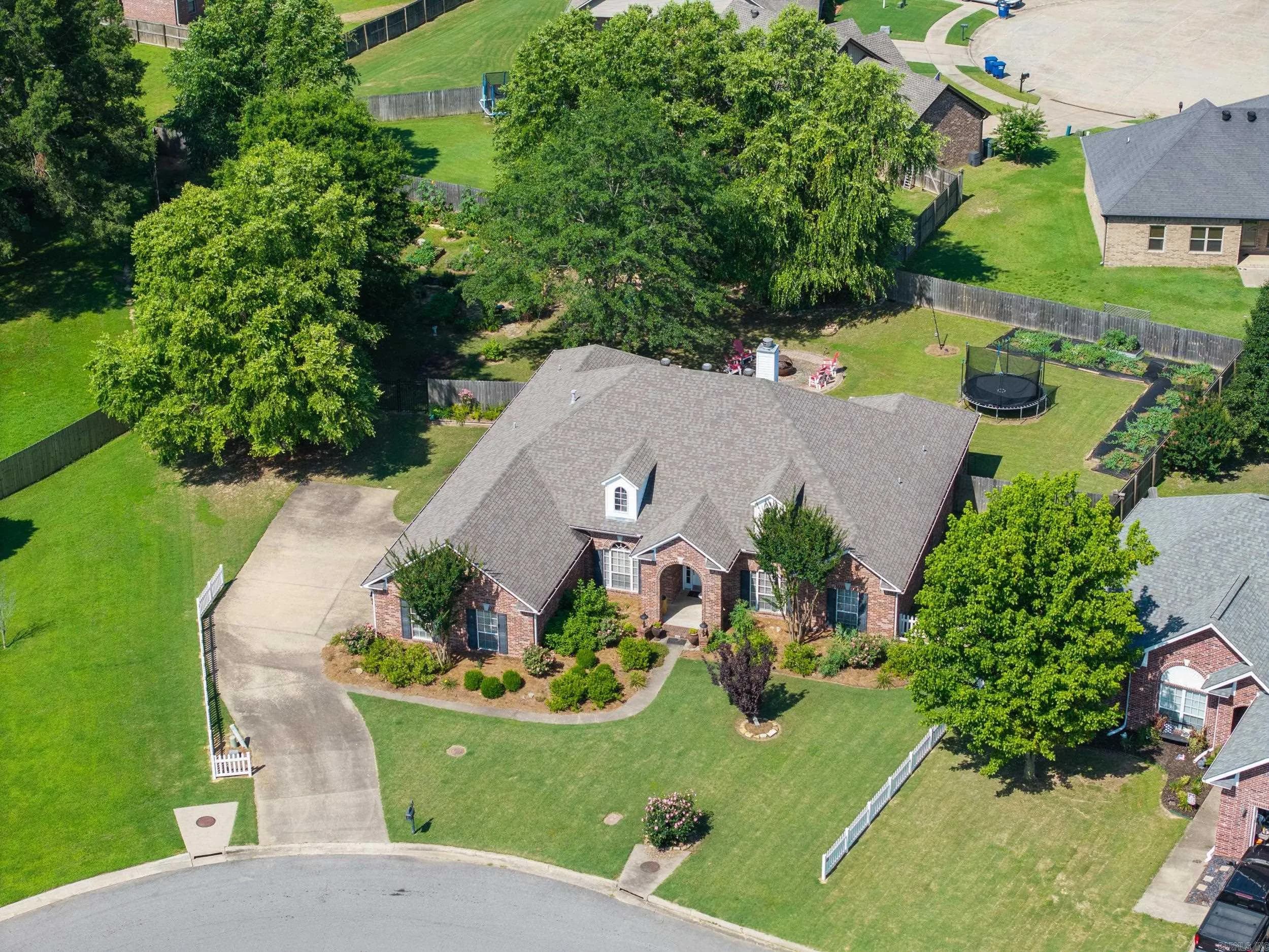 Property at 1305  Tolkien - Image 43