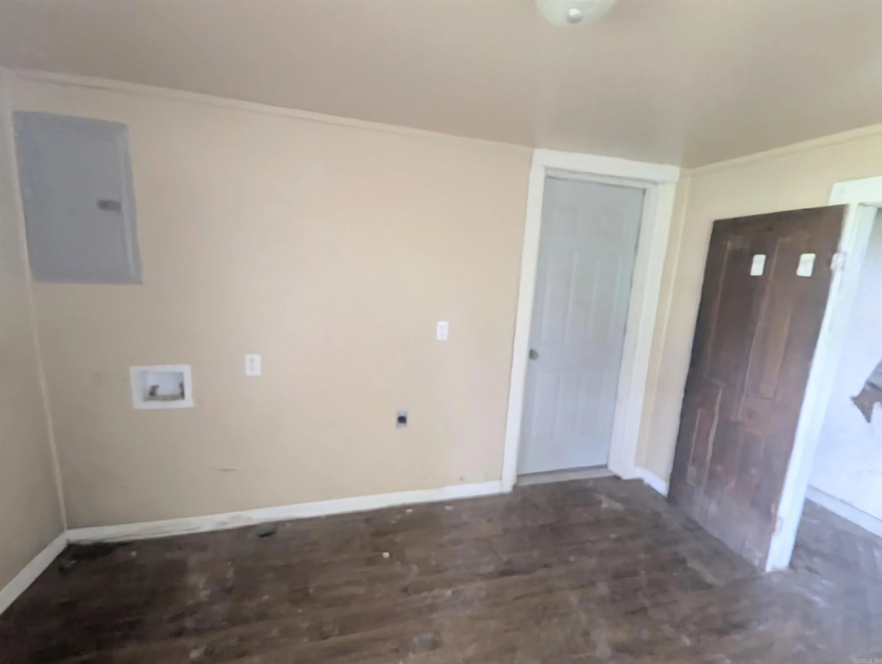 Property at 117 N Church - Image 6