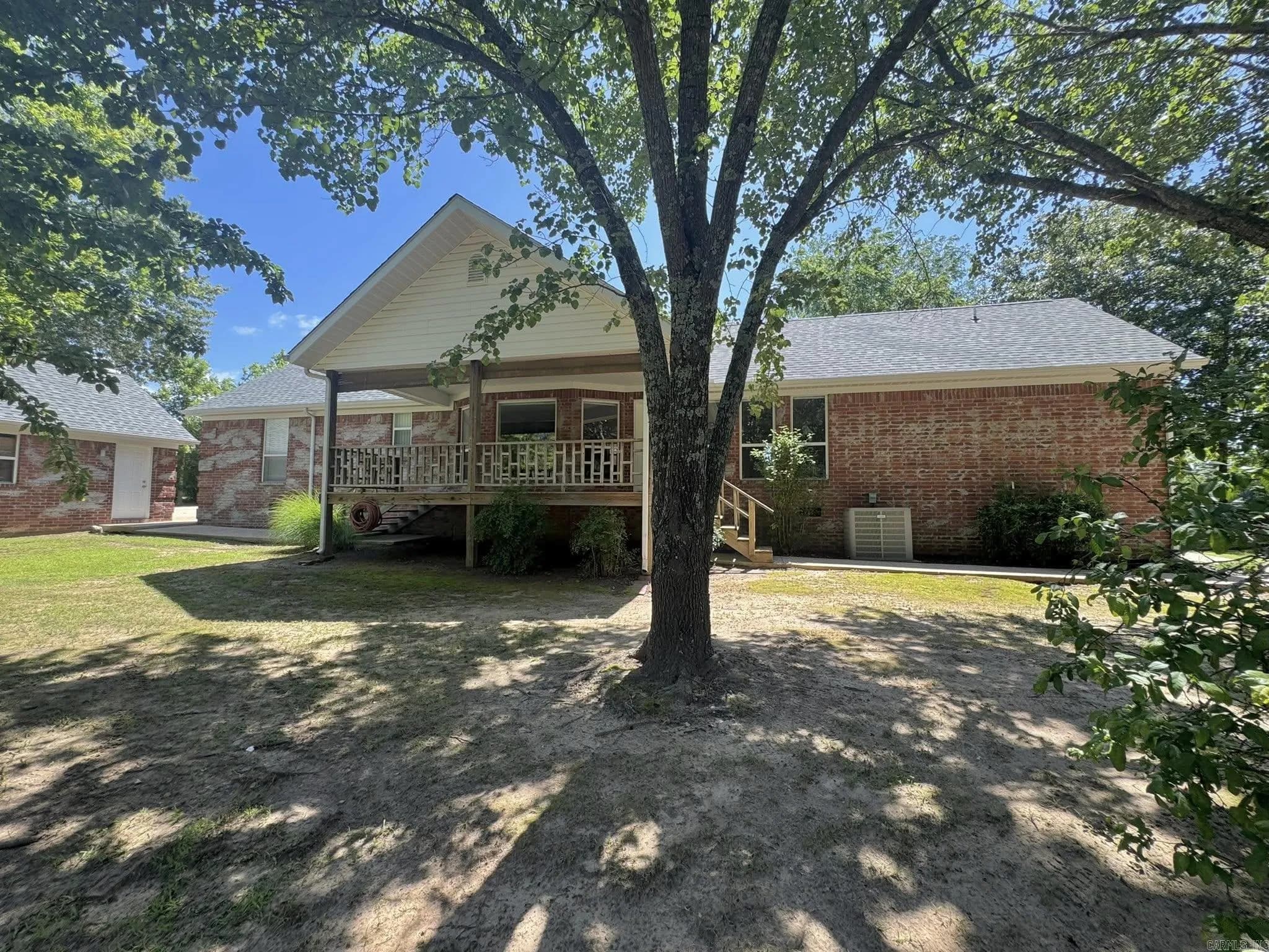 Property at 101 S Bayou - Image 46