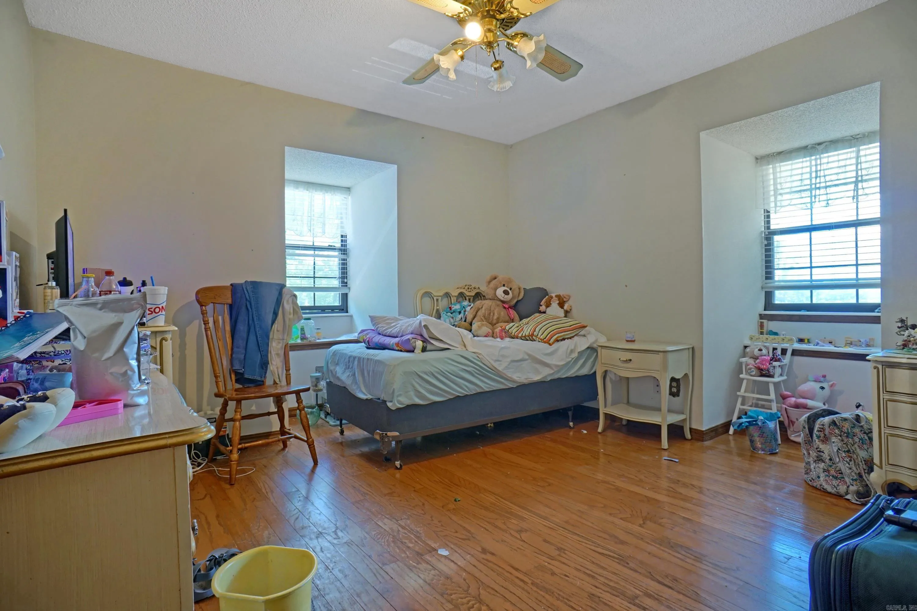 Property at 918 S Inglewood - Image 40