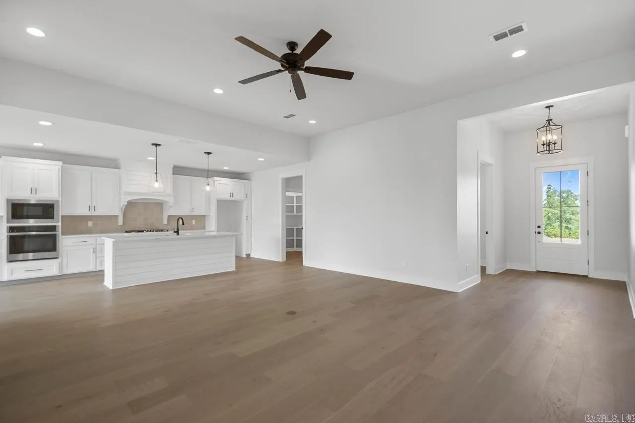 Property at 216  Middleton place - Image 7