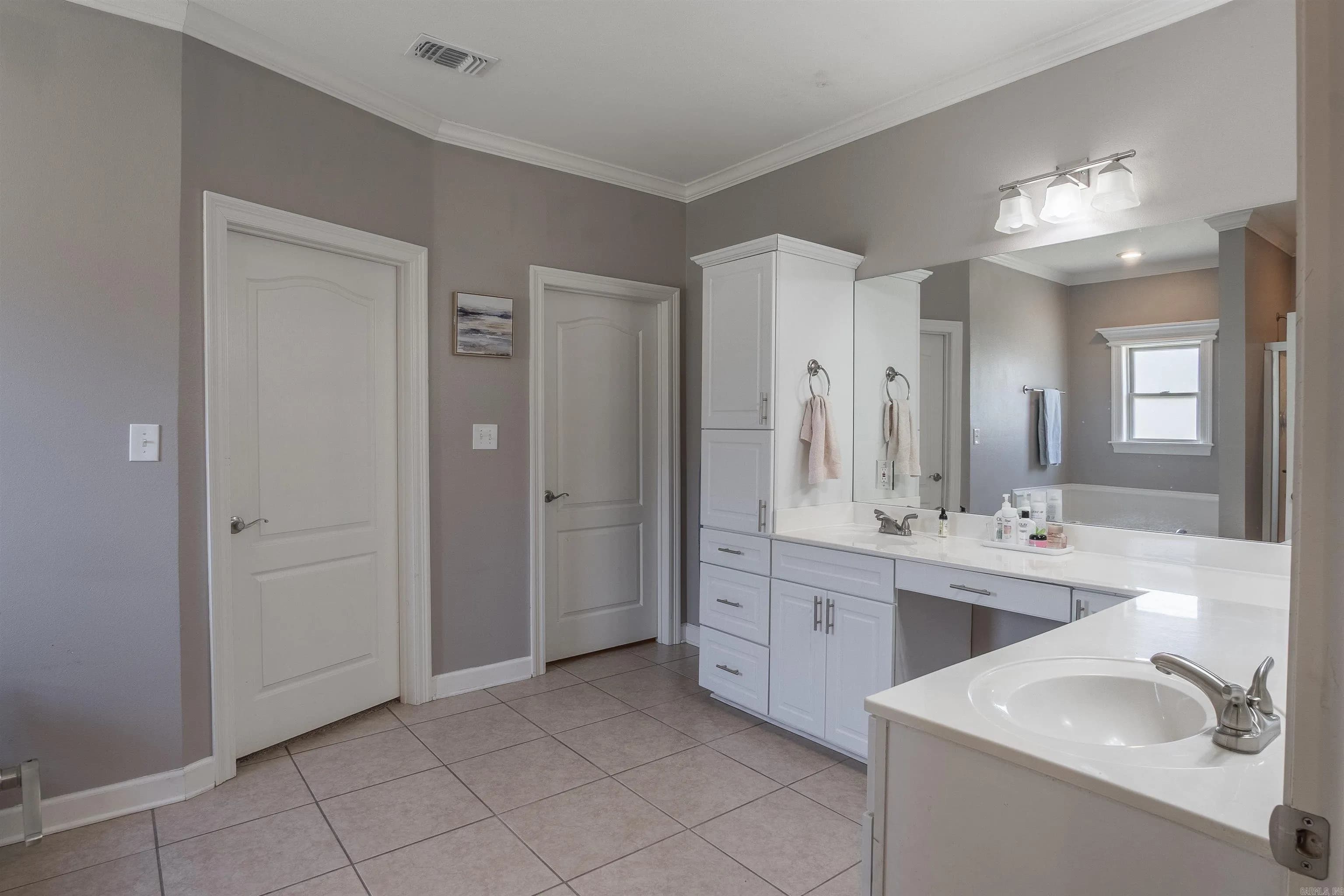 Property at 2351  Lakeshore lane - Image 34
