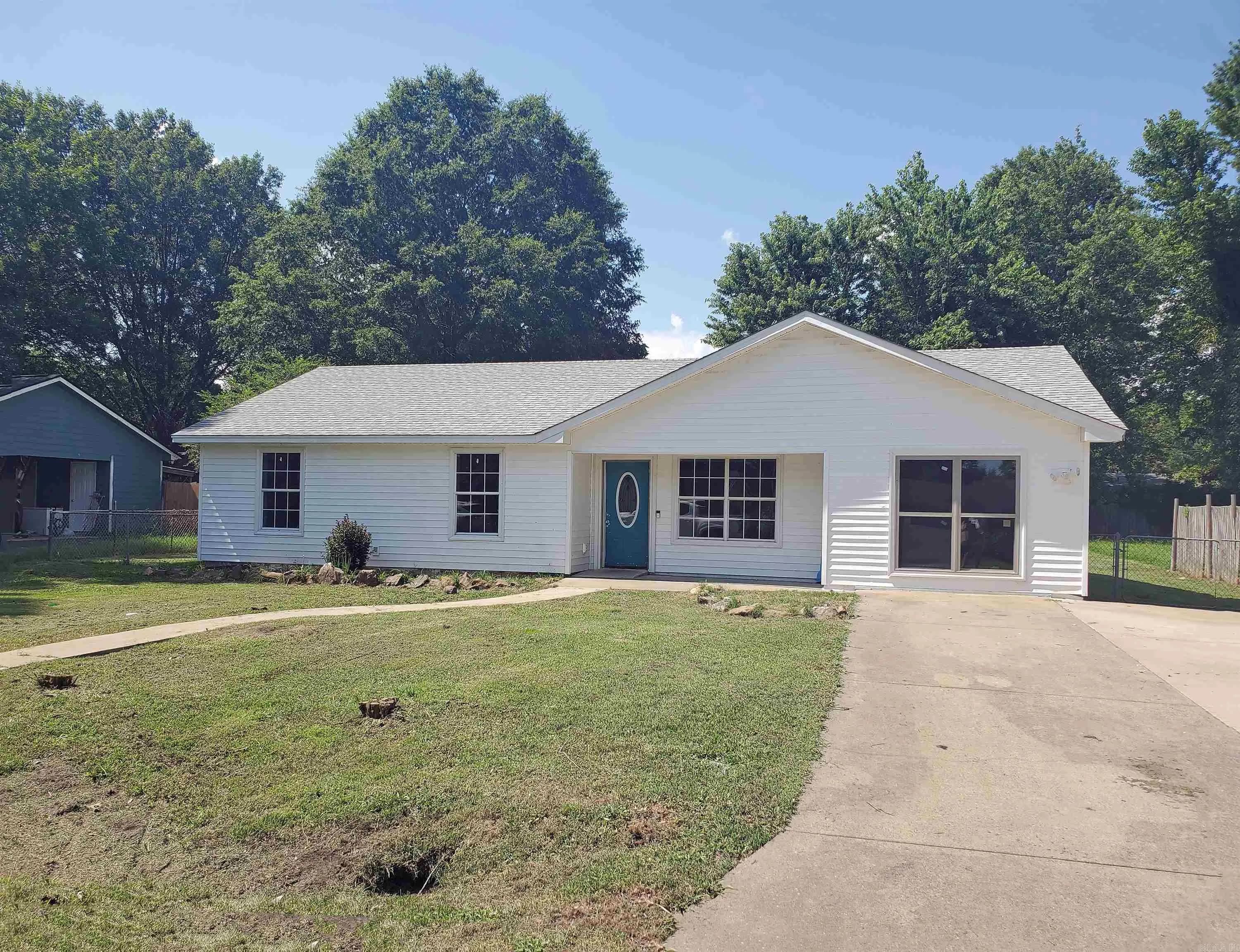 Property at 18  Langford - Image 2