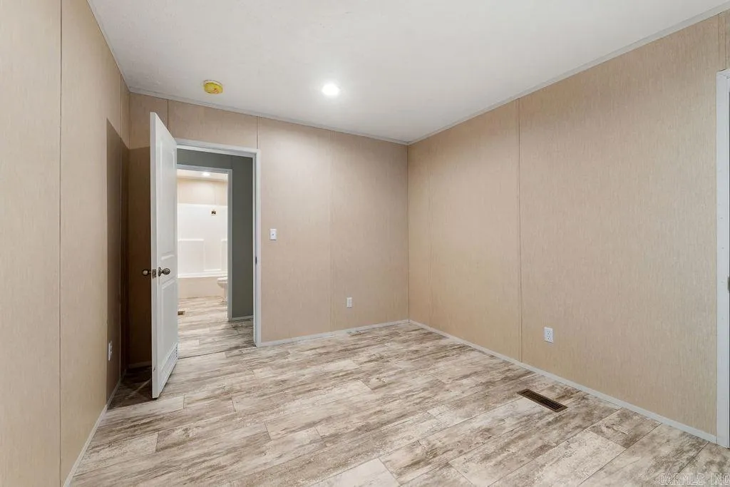Property at 316  Gayes drive - Image 21