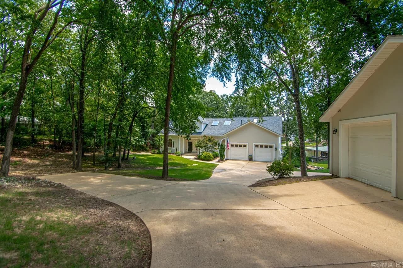 Property at 56  Stonegate shores - Image 2