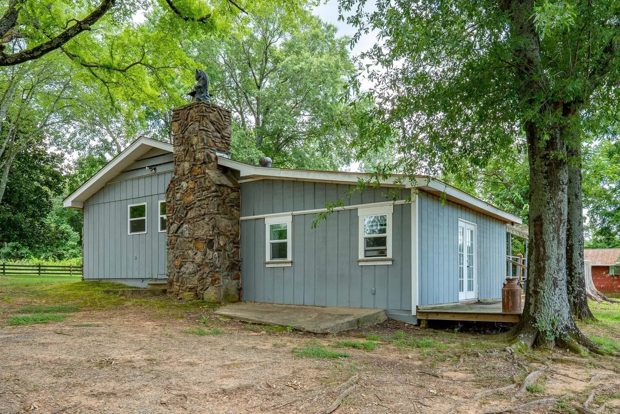 Property at 141  Arrowhead - Image 4