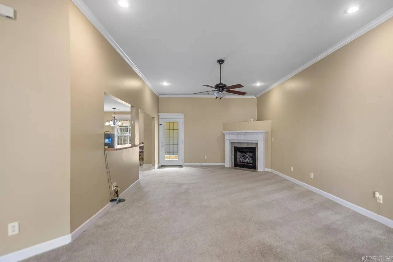 Property at 1609  White oak cir - Image 6
